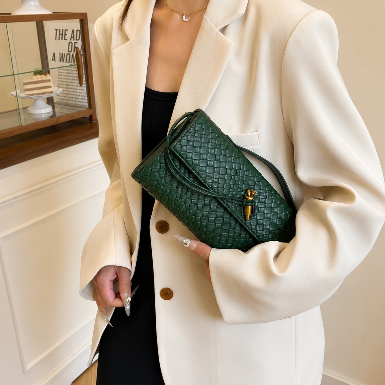 Elegant Vintage Leather Handbag Shoulder Messenger Bag for Women