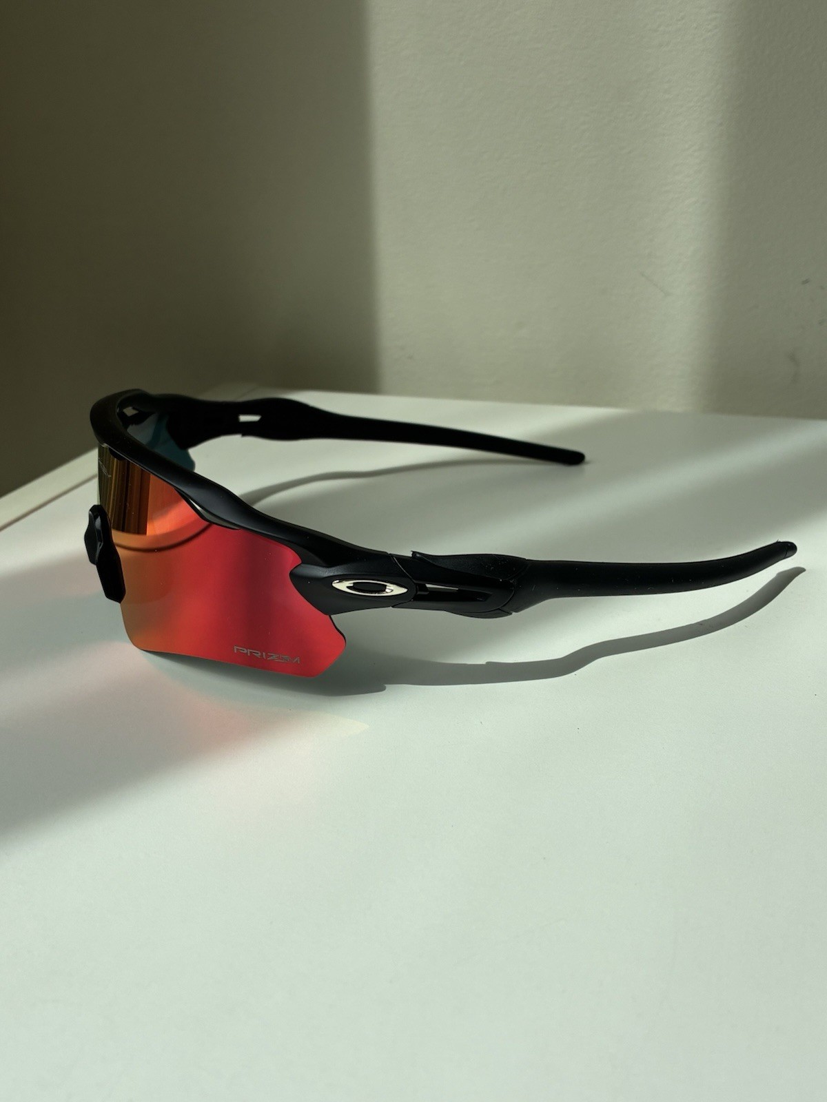 NEW Oakley 009208 Radar Ev Path Men’s Sunglasses Black Frame – Red Prizm Lens
