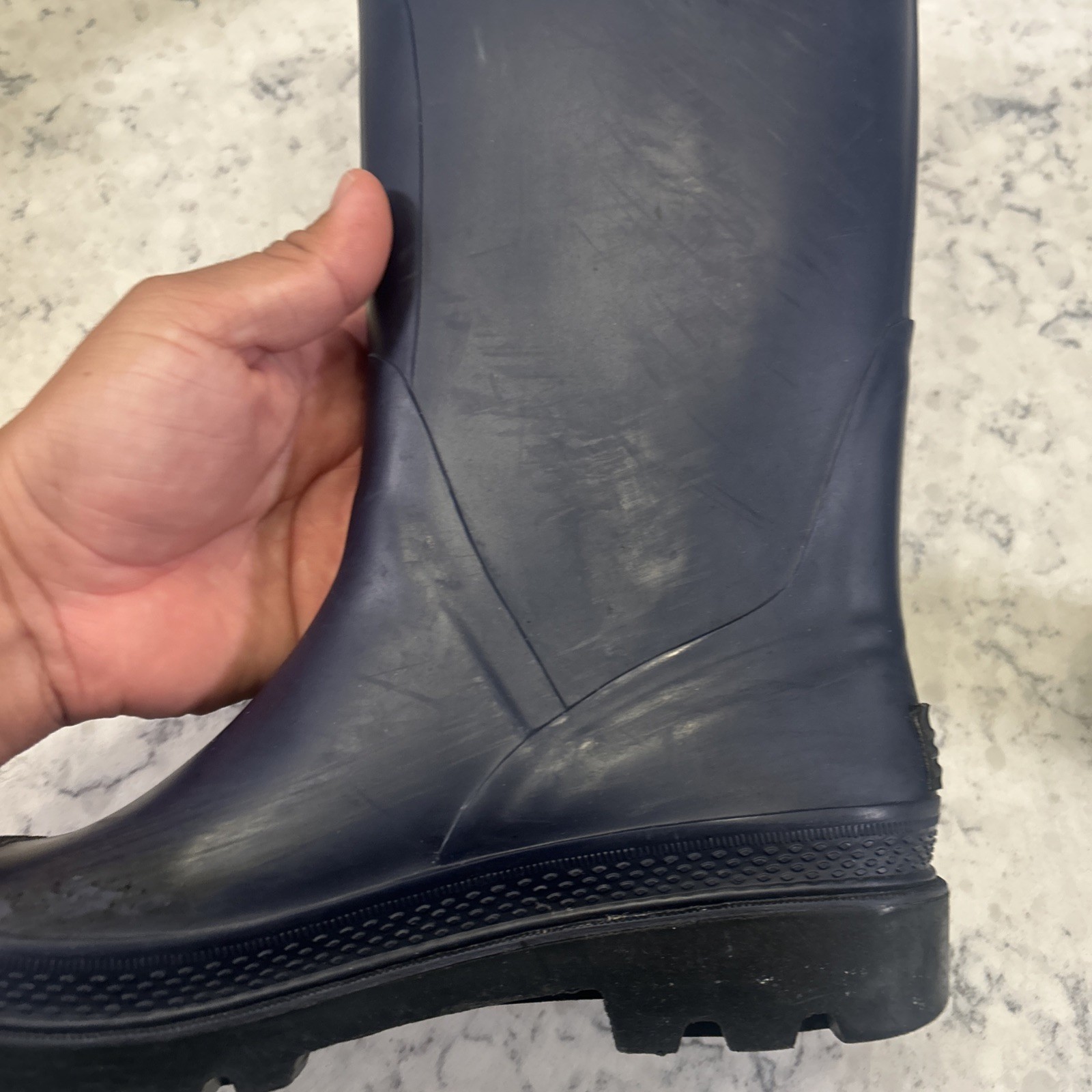 Burberry Classic Plaid Interior Matte Navy Rubber Rain Boots Size 40 US 6.5