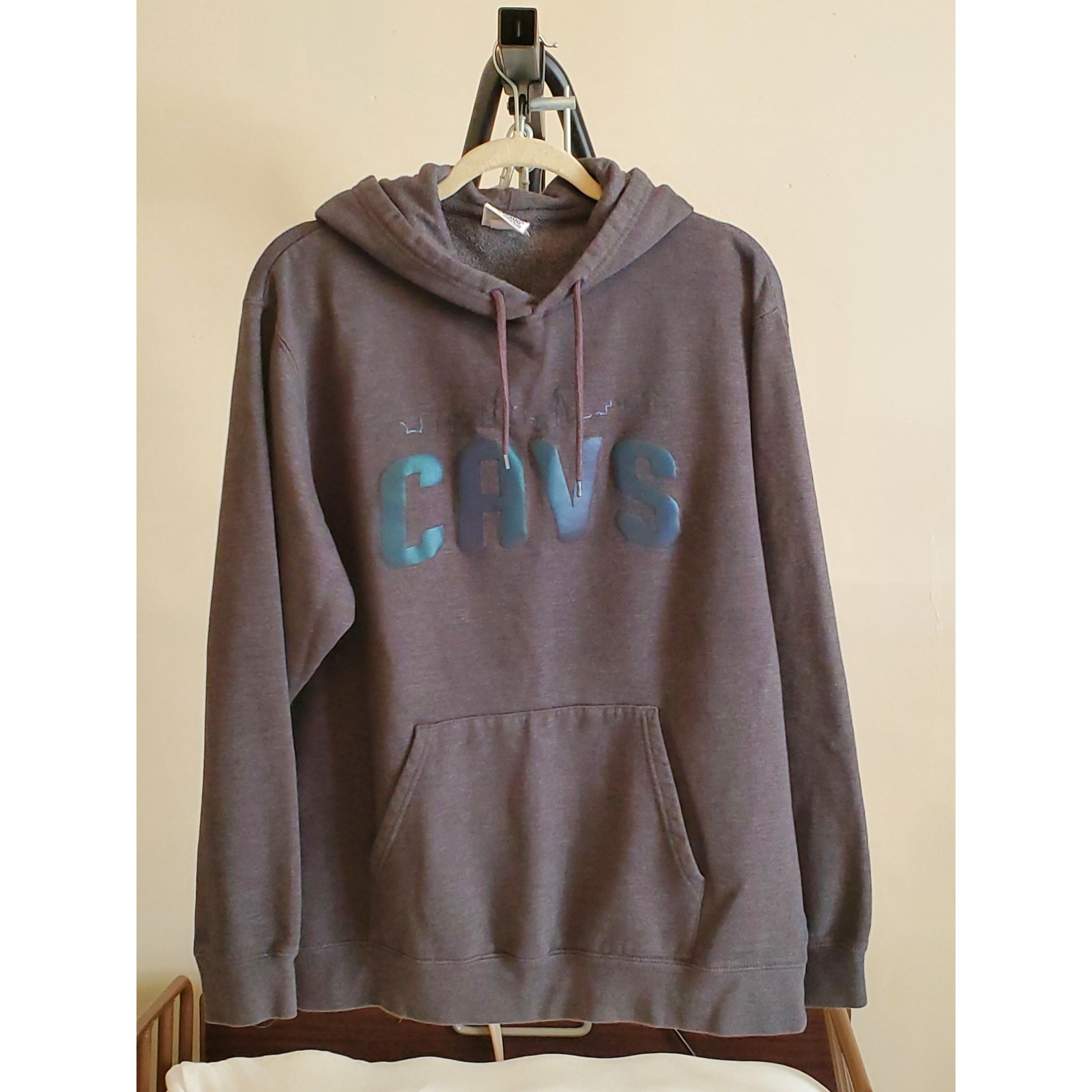 NBA Cleveland Cavaliers Grey Hoodie, Men’s size: Large