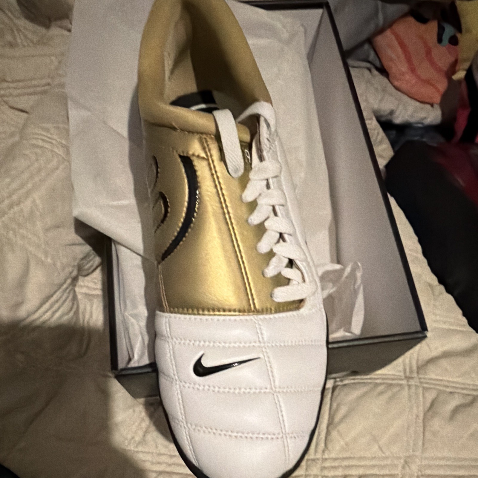 Nike Total 90 III Low Top Soccer Sneaker Lace-Up White/Gold/Black Colorblock