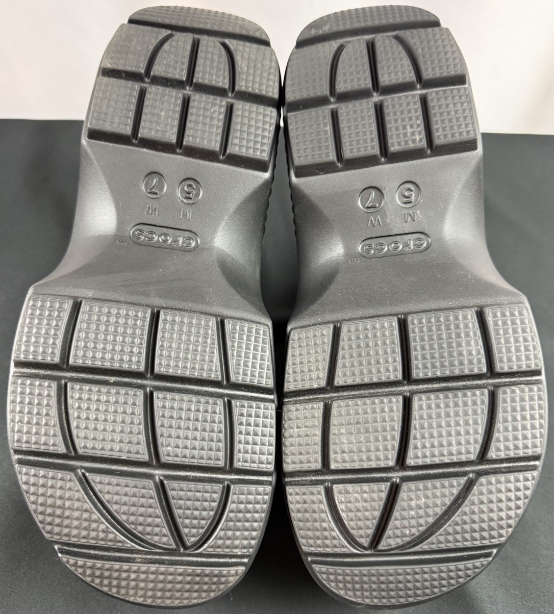 Crocs Stomp Platform Loafer Shoes W7/M5 Black Slip-On Goth Mule Classic Witchy