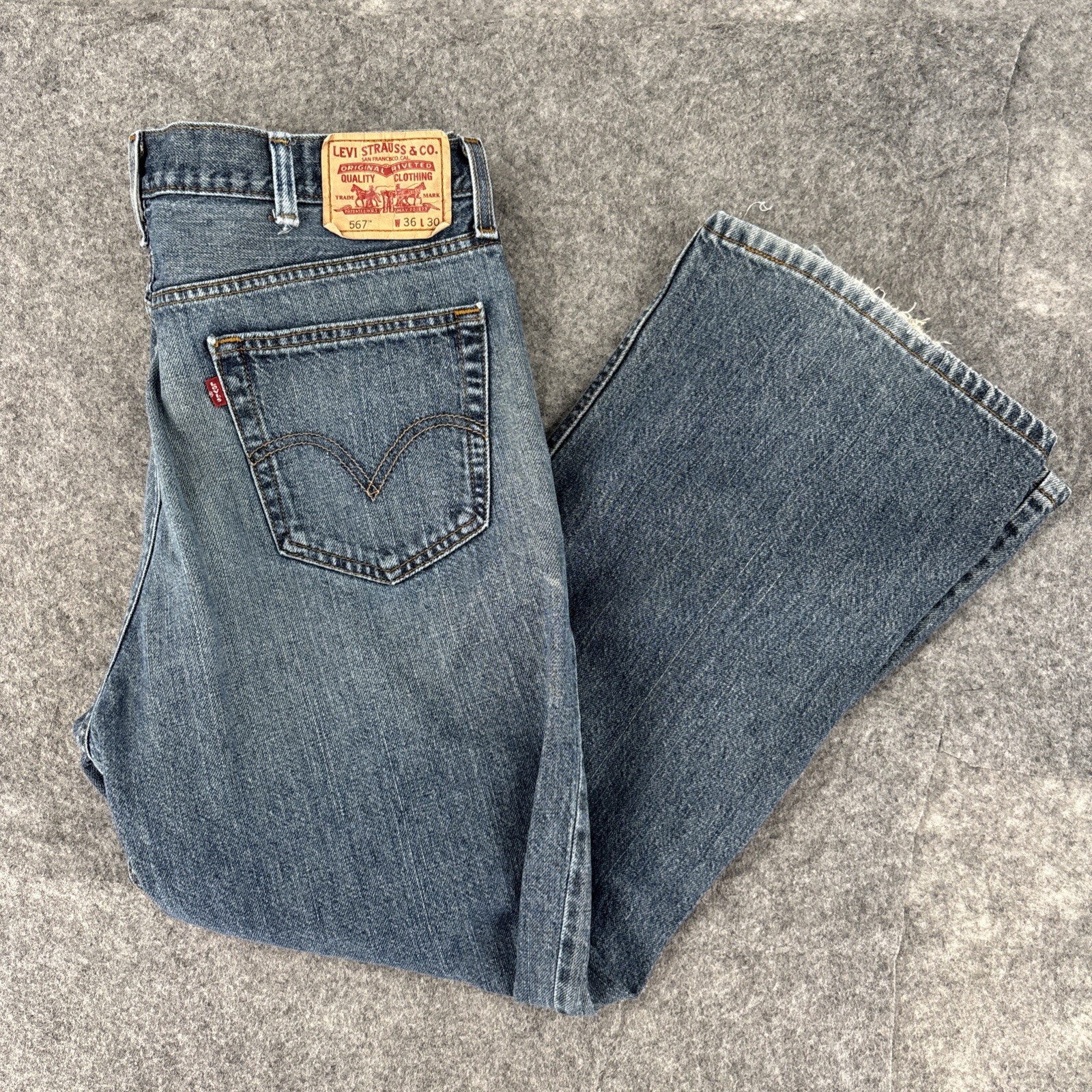 Levis’ Jeans Men’s 36 Loose Bootcut 567 Blue Vintage Button Fly 36×27