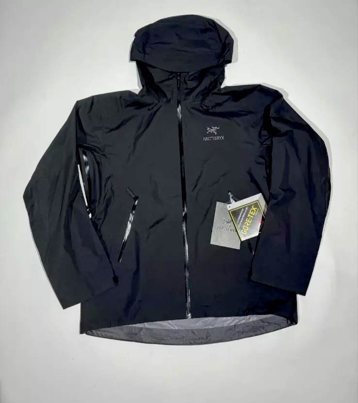 Arc’teryx Beta LT Men’s Goretex Jacket Large NWT