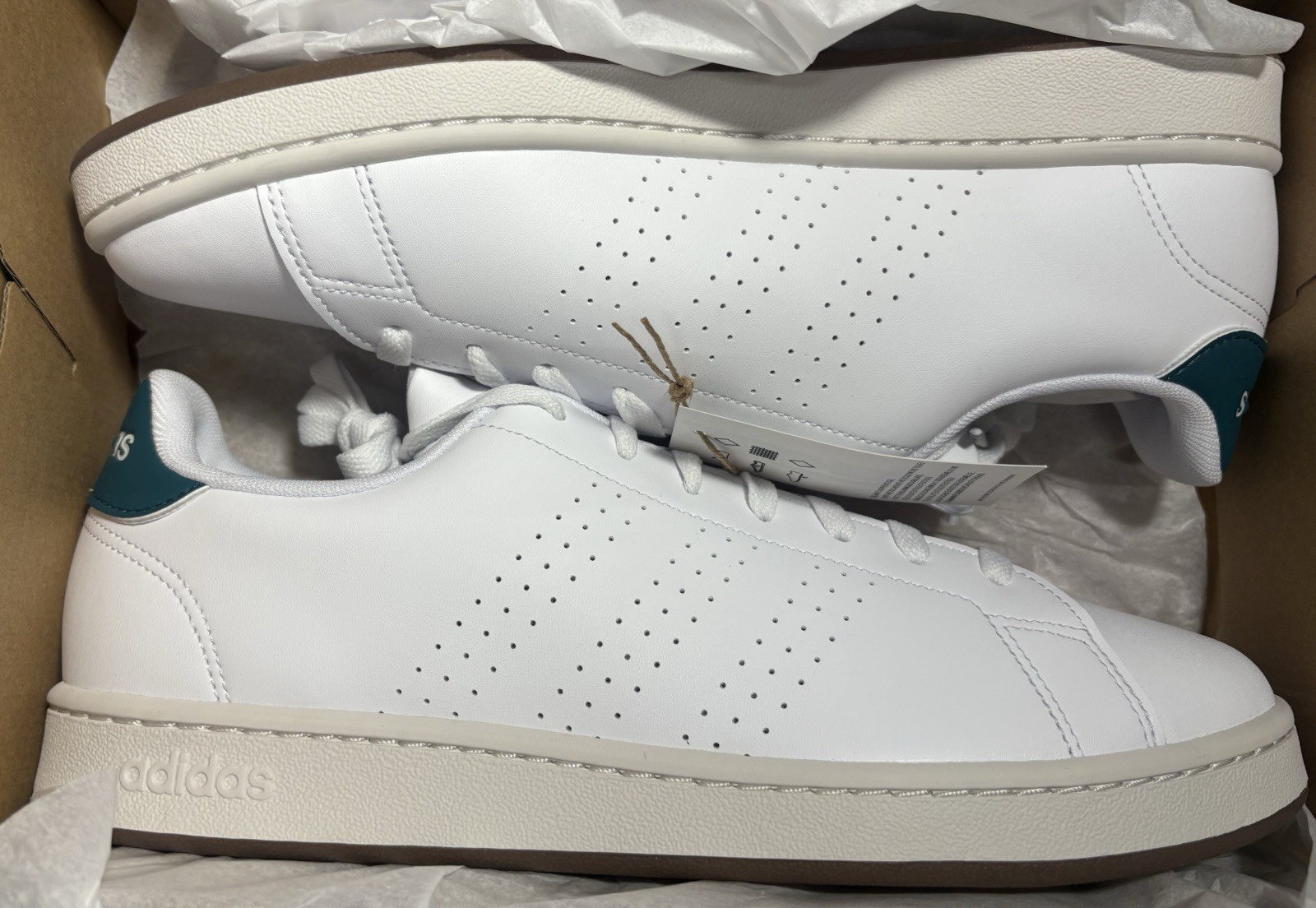 Adidas ADVANTAGE Mens Size 9 NEW w Box/tag FREESHIP GW5537