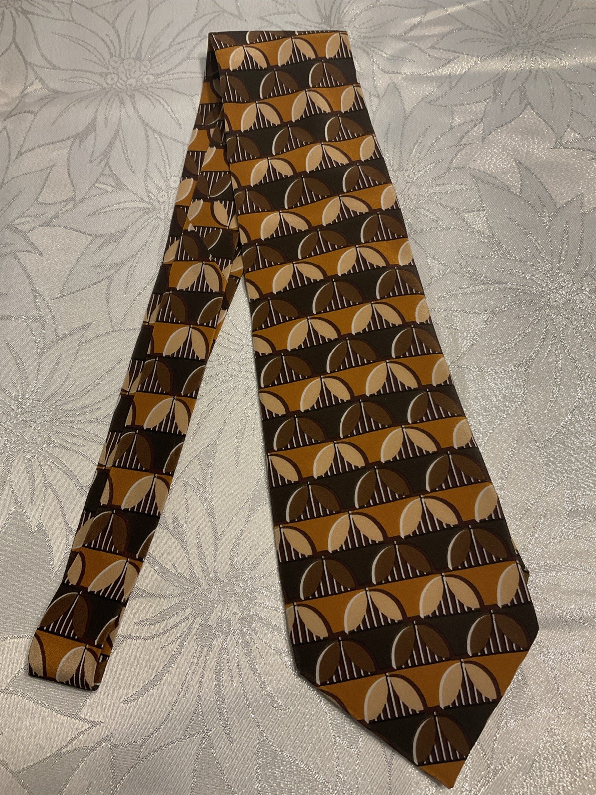Men’s Tie Boelder Co. Frank Lloyd Wright Prize Tile Silk Concrete Block