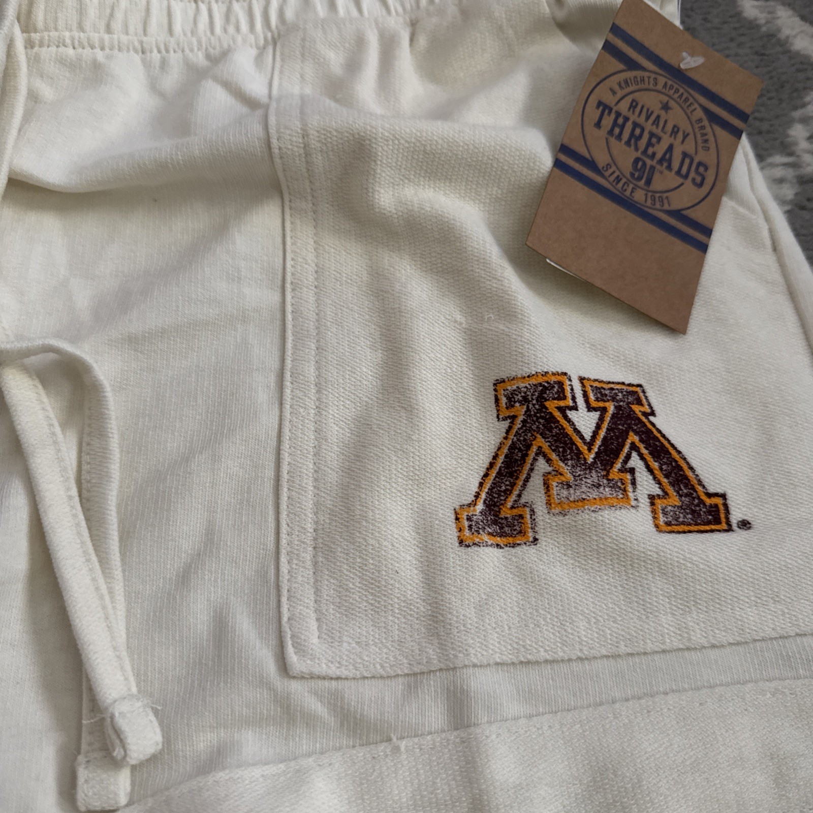 Rivalry Threads 91 Size S 4/6 ivory Minnesota Gophers Lined Womens Shorts