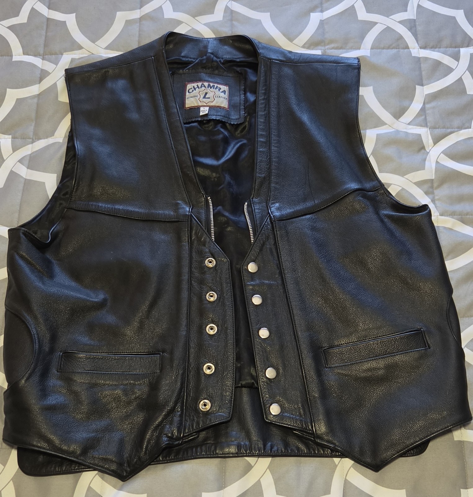 Chamra brand, large black mens leather motorcycle vest