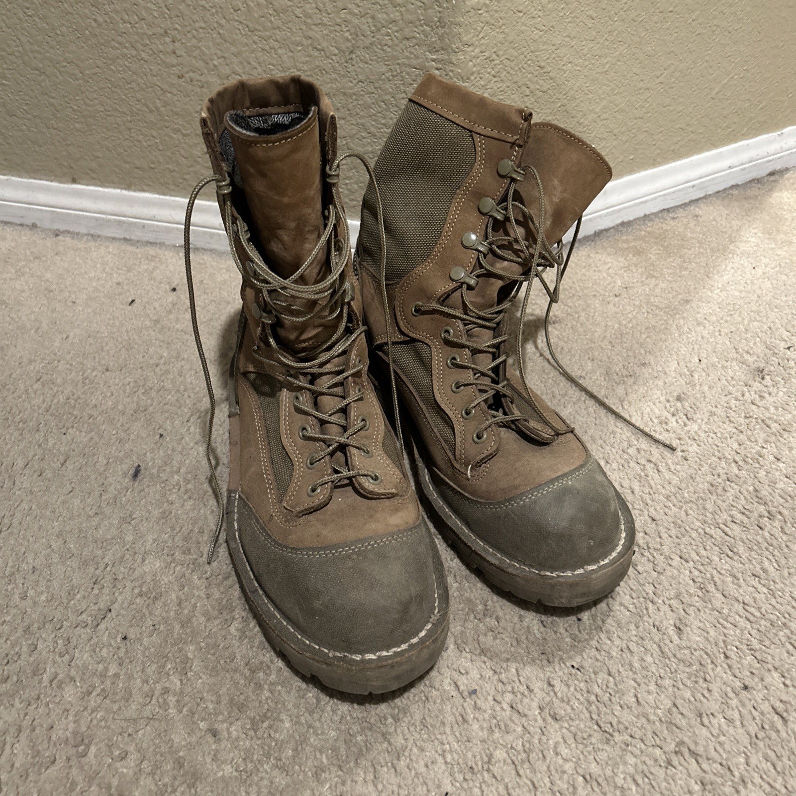 Wellco USMC Hot Boots Rugged All Terrain R.A.T. E163 Military 10 1/2 W Vibram