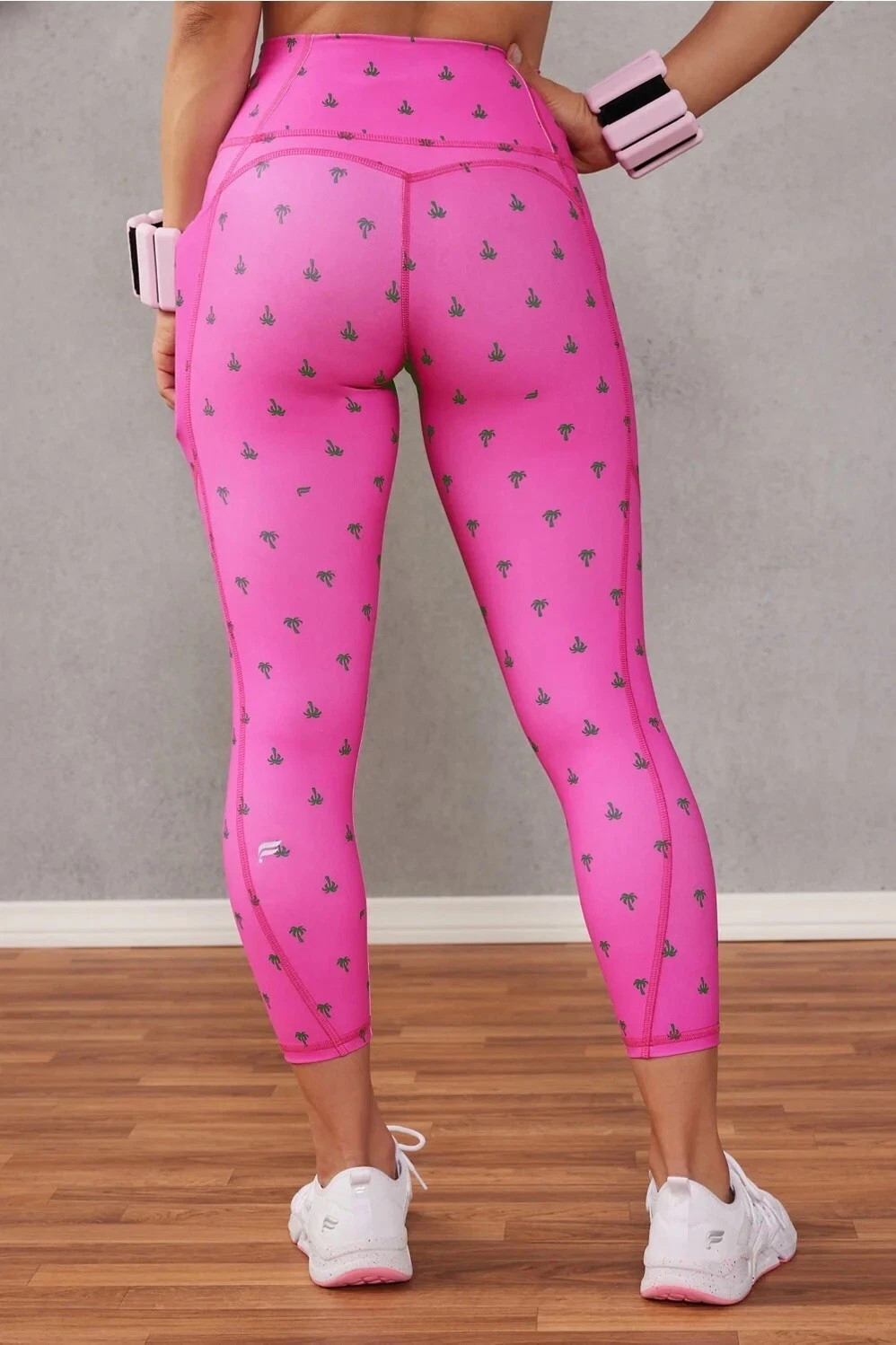 NEW Fabletics Women’s Oasis Pure Luxe High-Waisted Capri Barbie Pink Escape