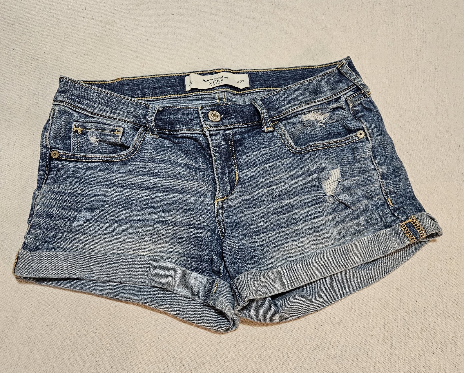 Abercrombie & Fitch Women’s Denim Shorts Size W27, Distressed Cuffed Hem Zip fly