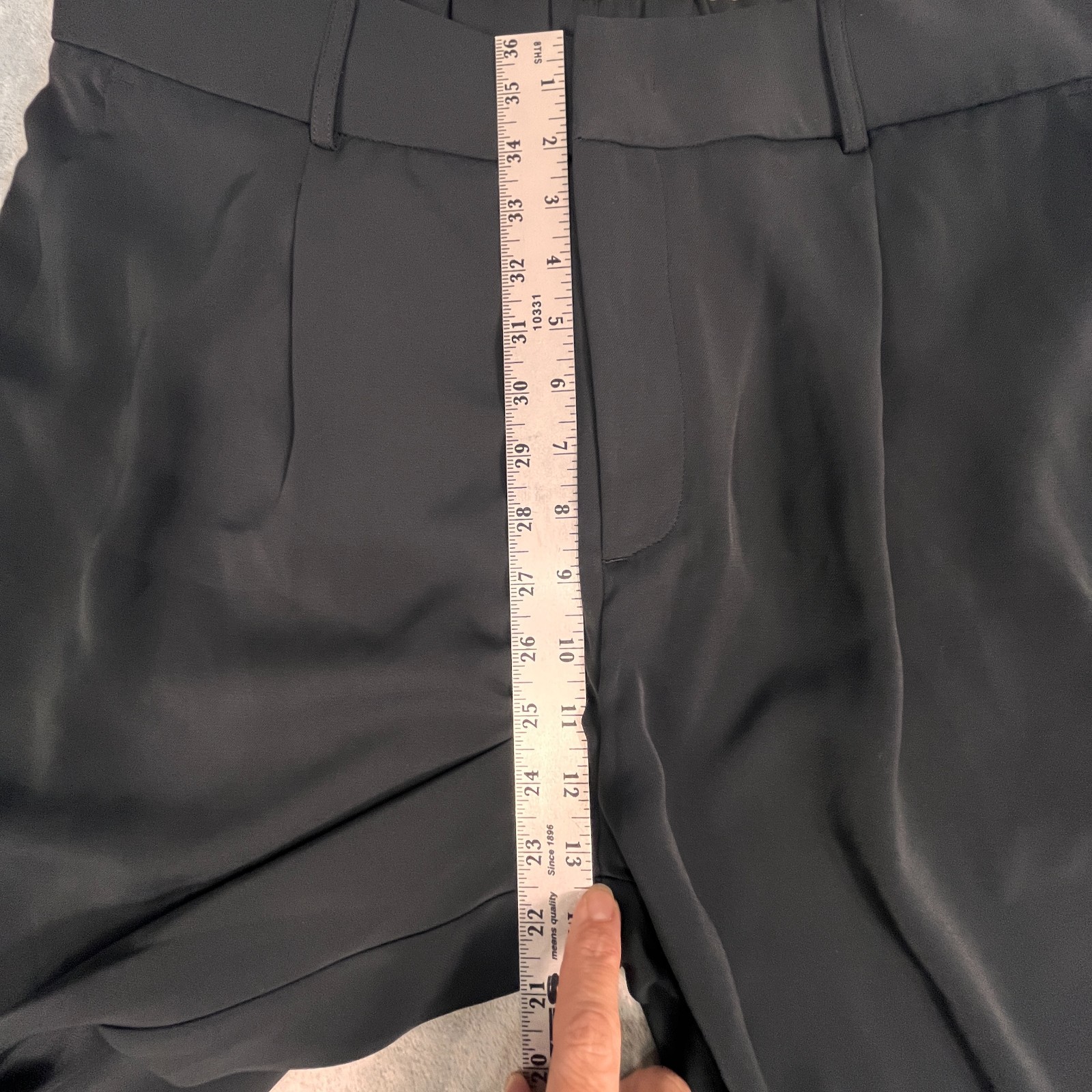 Halara High Waisted Pleated Tapered Trousers Black Size XL Casual Sporty NWT