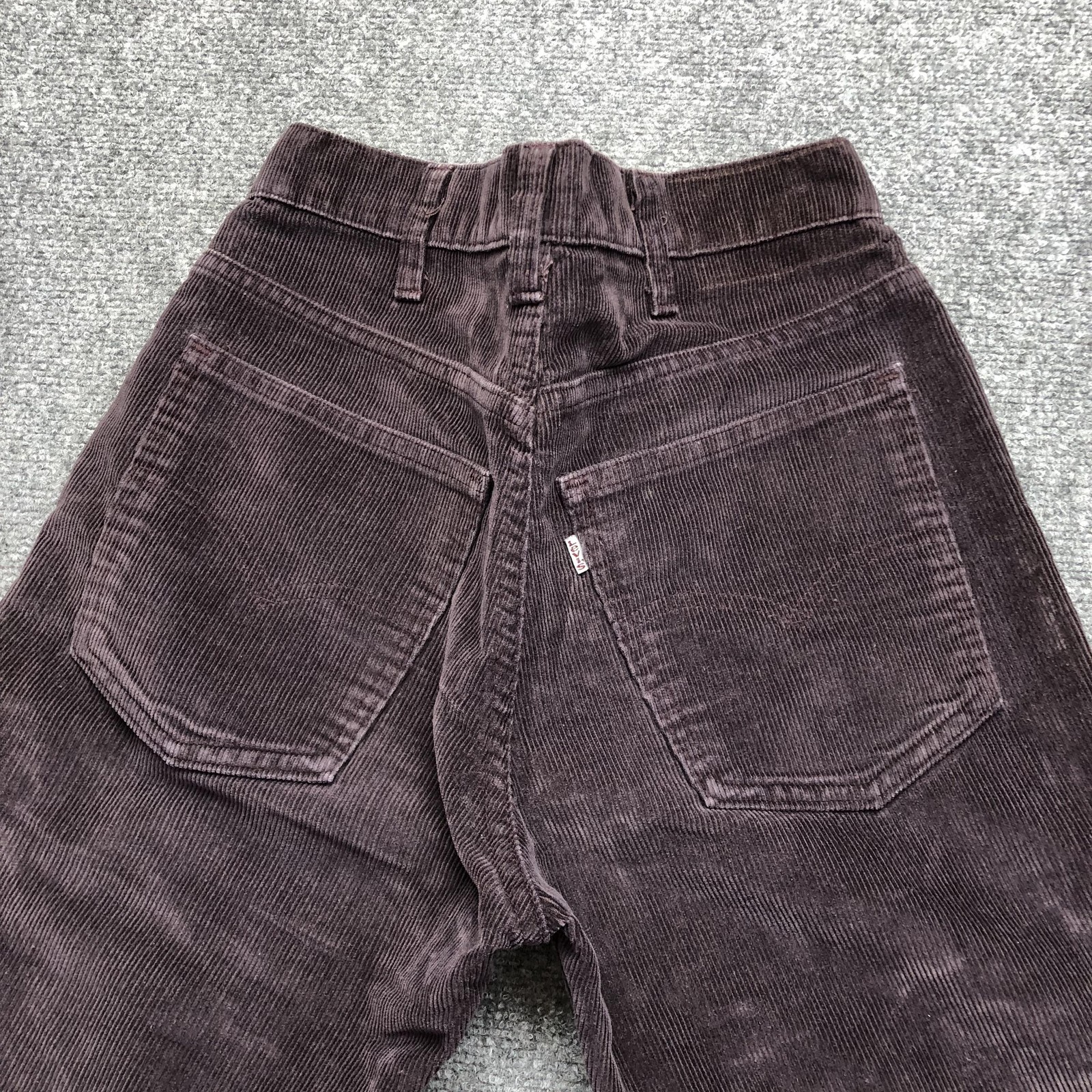 Vintage Levis Pants Mens 29×28 Purple Corduroy Chino Straight Leg 5-Pocket