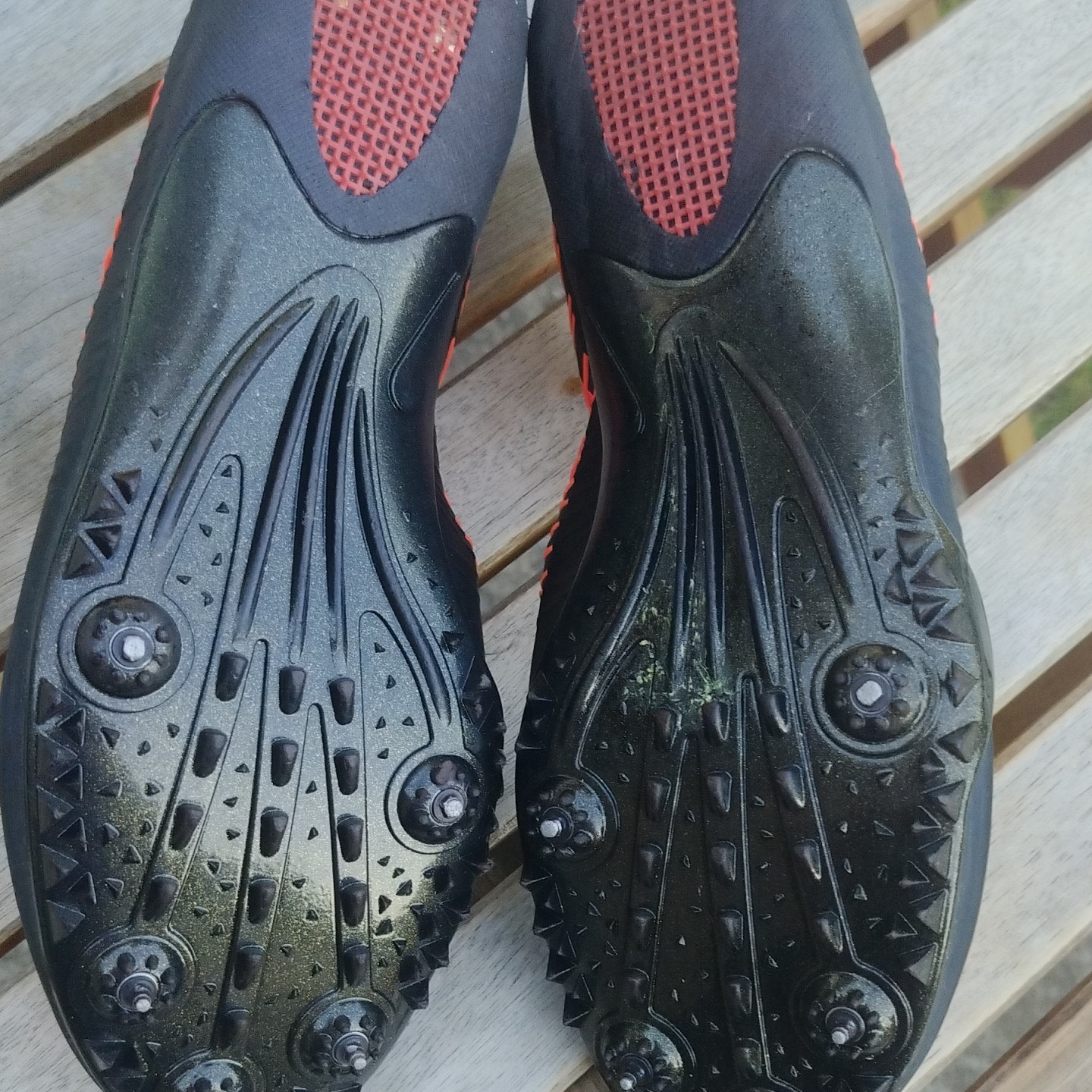 Nike Zoom Celar Flywire Men’s Soccer Cleats Black/Orange Low Top Lace-Up Plastic