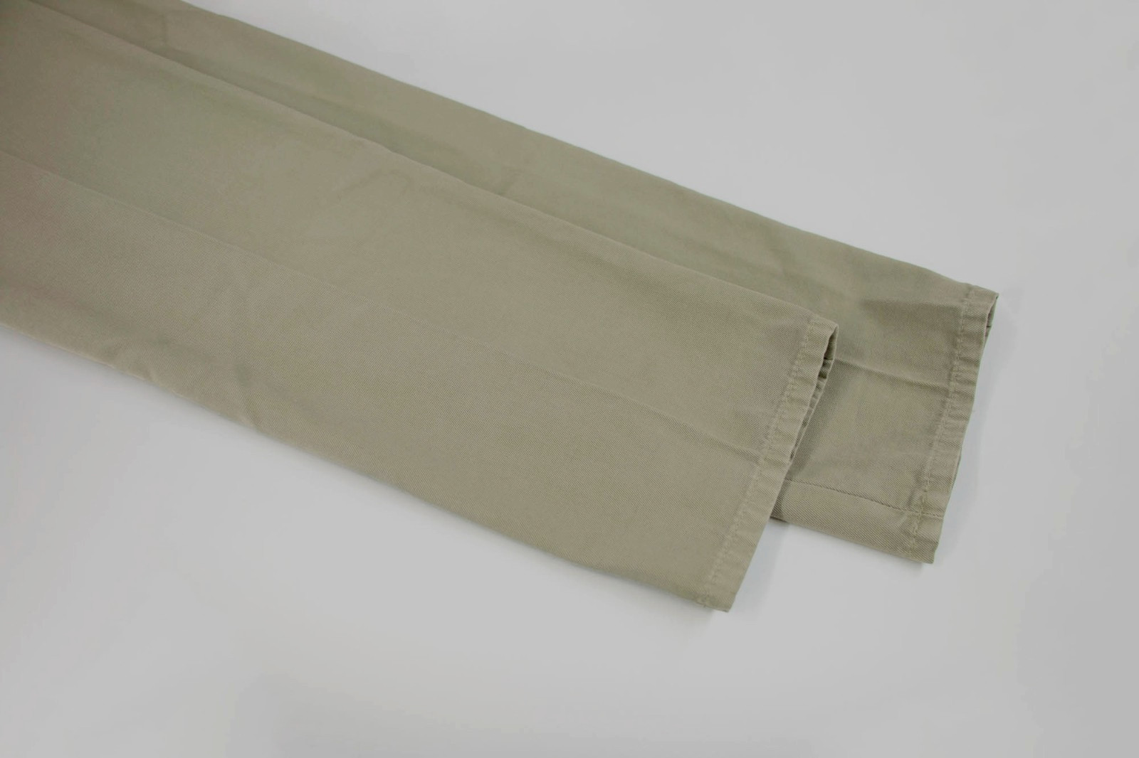 NWT Brunello Cucinelli Men’s “Leisure Fit” Chino Pants With Logo Accents A262