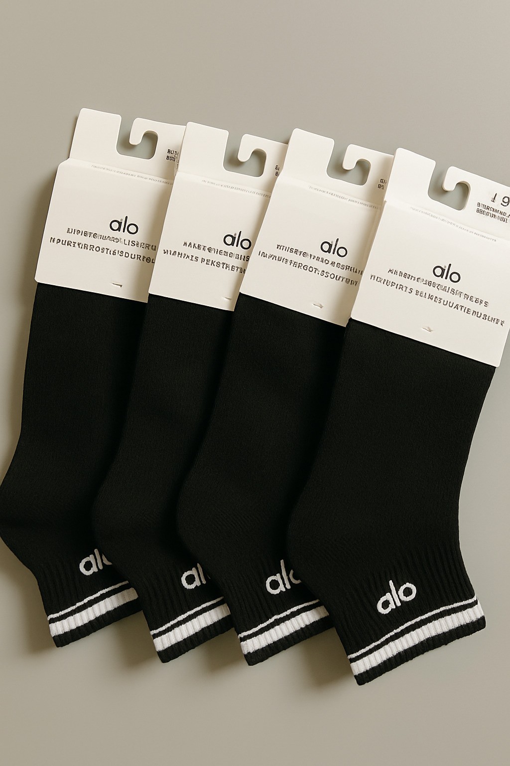 NWT Аӏо Yoga Throwback Half-Crew Socks 4 Pairs Black White Unisex Size L