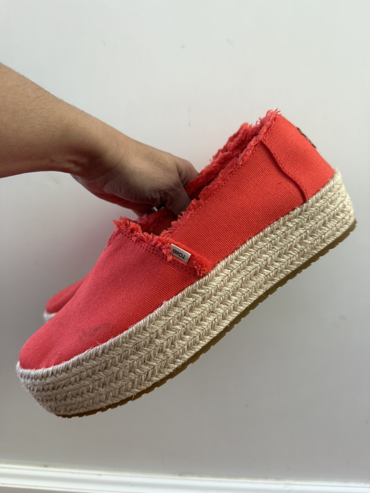 TOMS Women’s Platform Valencia Espadrille, Fabric Upper, Flame Canvas Fray Shoes