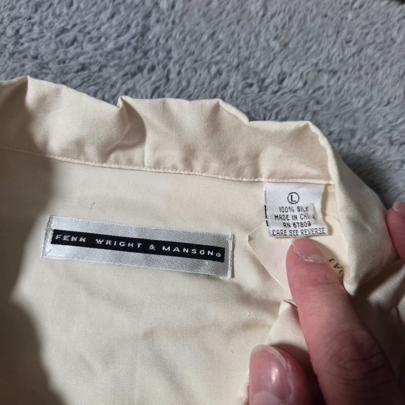 Fenn Wright & Manson Mens Large Button Down Shirt Cream 100% Silk Utility Pocket