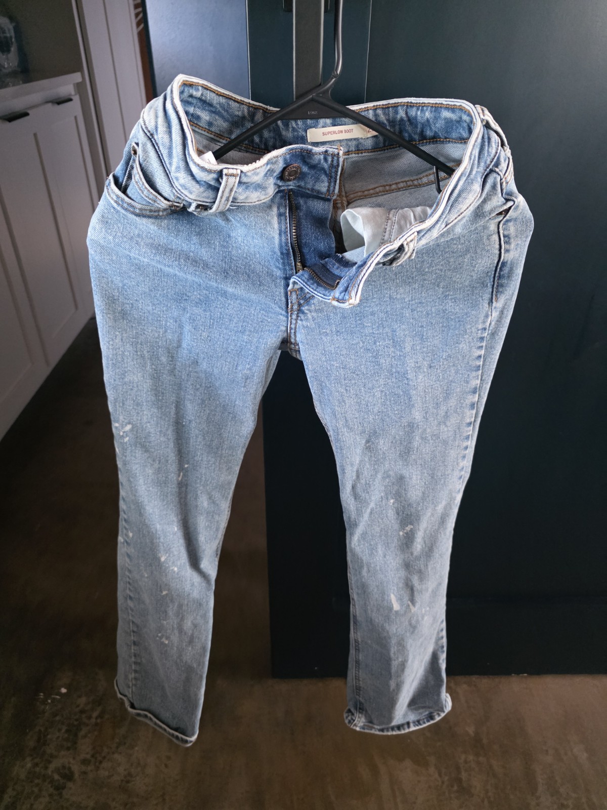 Levi’s Bootcut Jeans Blue Low Rise Distressed Denim 5-Pocket Design Women’s