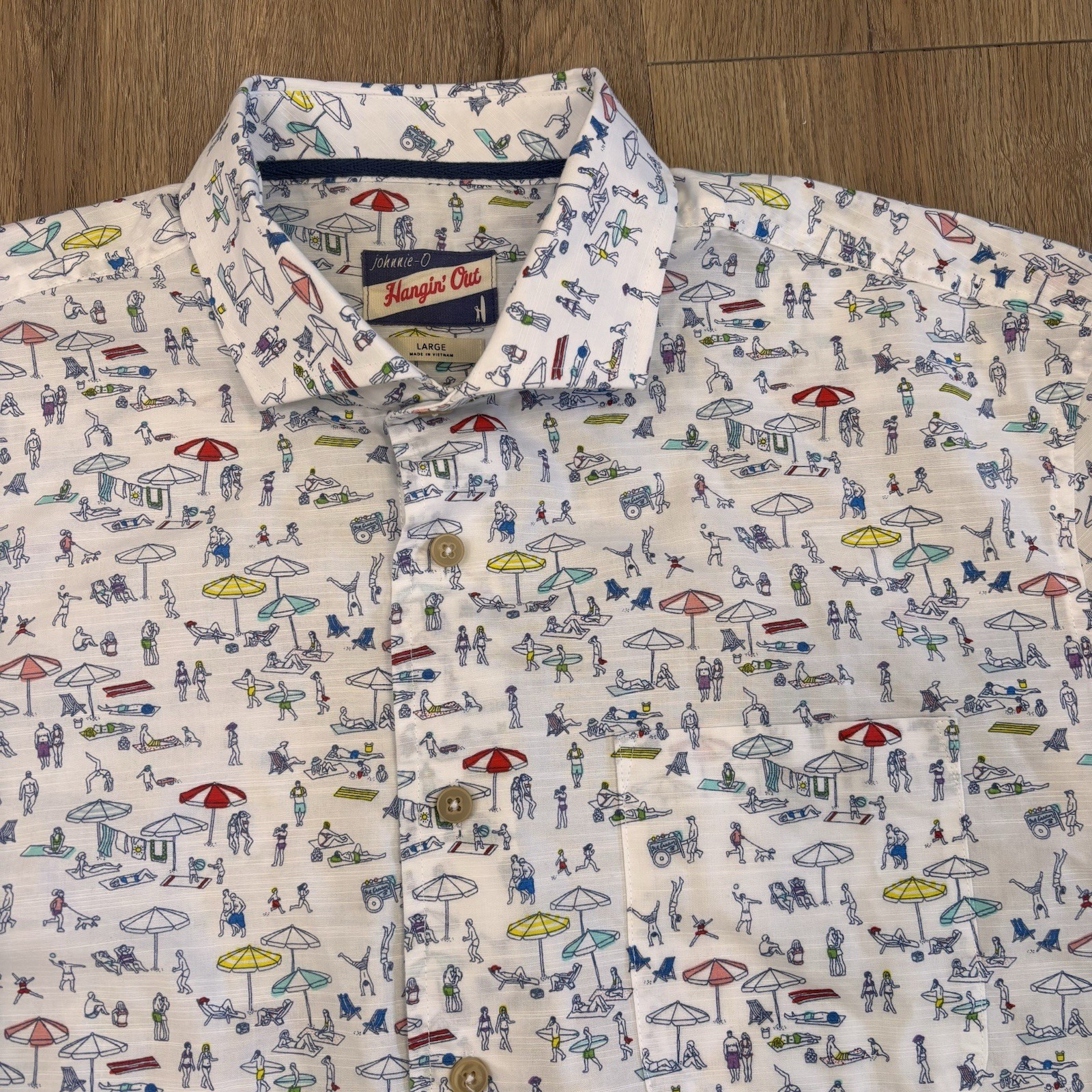 Johnnie-O Men’s Where’s Jo Hangin’ Out Beach AOP Button Up Shirt Cotton Blend L