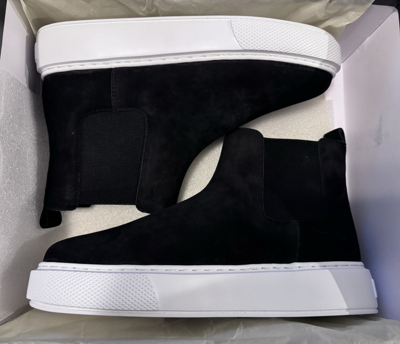 J/SLIDES Women’s Black Chelsea Slip-On Boots White Sole Pull Tab US 8