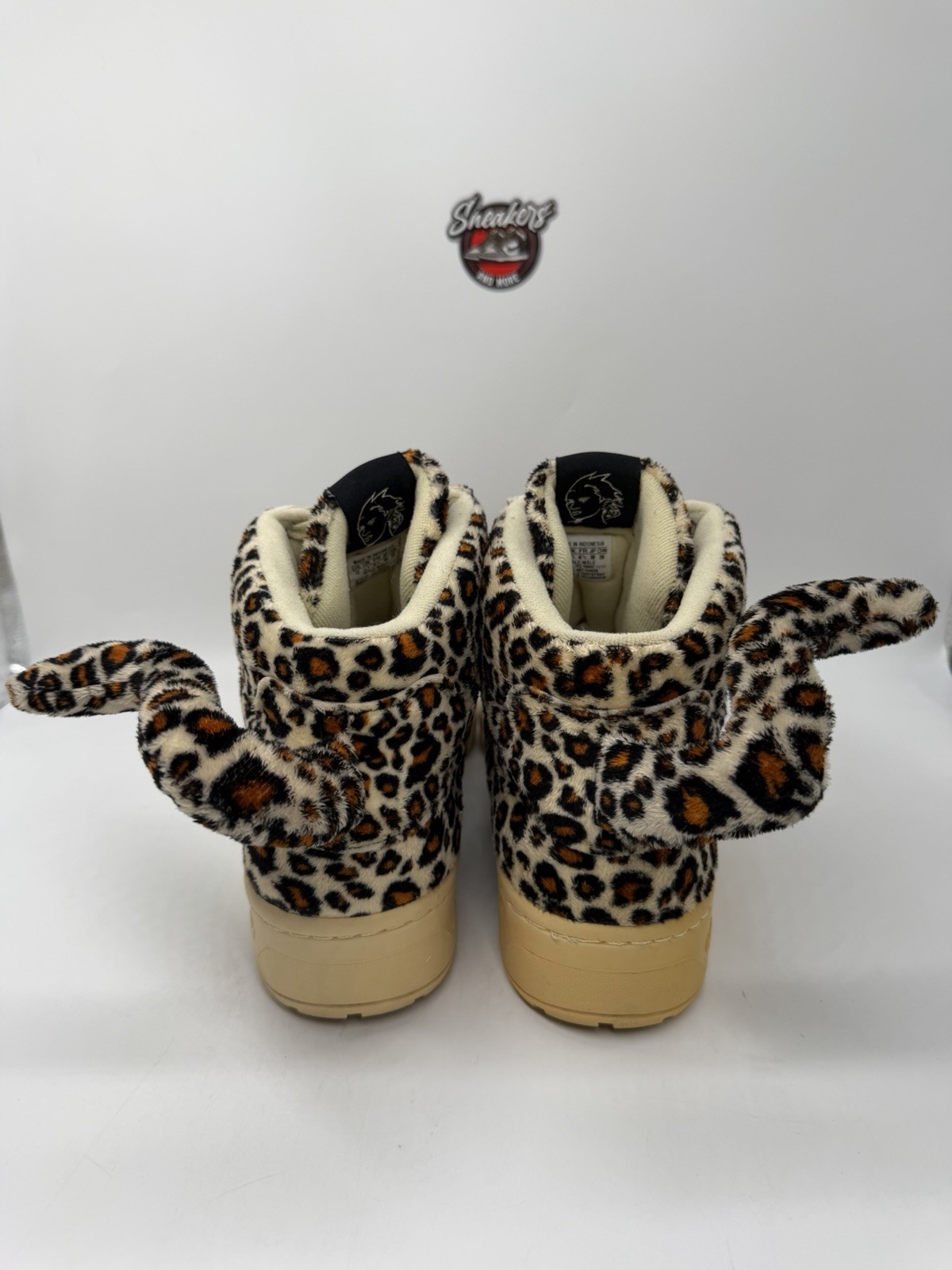 Adidas x Jeremy Scott Leopard Cheetah Animal Tail Wings Bear Mens V24536 Size 12