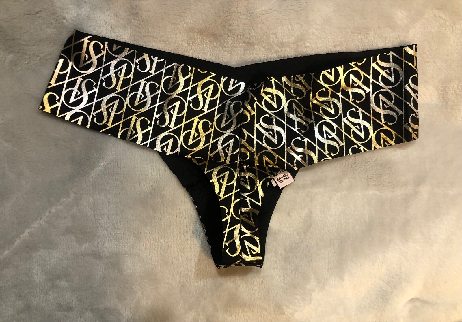 Victoria Secret No Show Thong – 4 Varieties & Sizes
