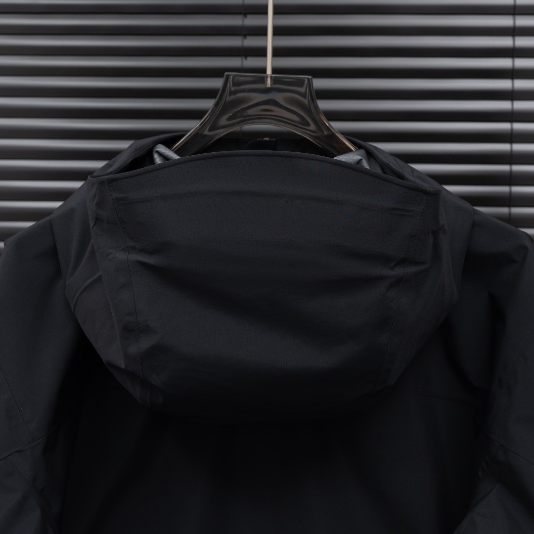 Arcteryx BETA LT winter Jacket Men’s Black Size XL new