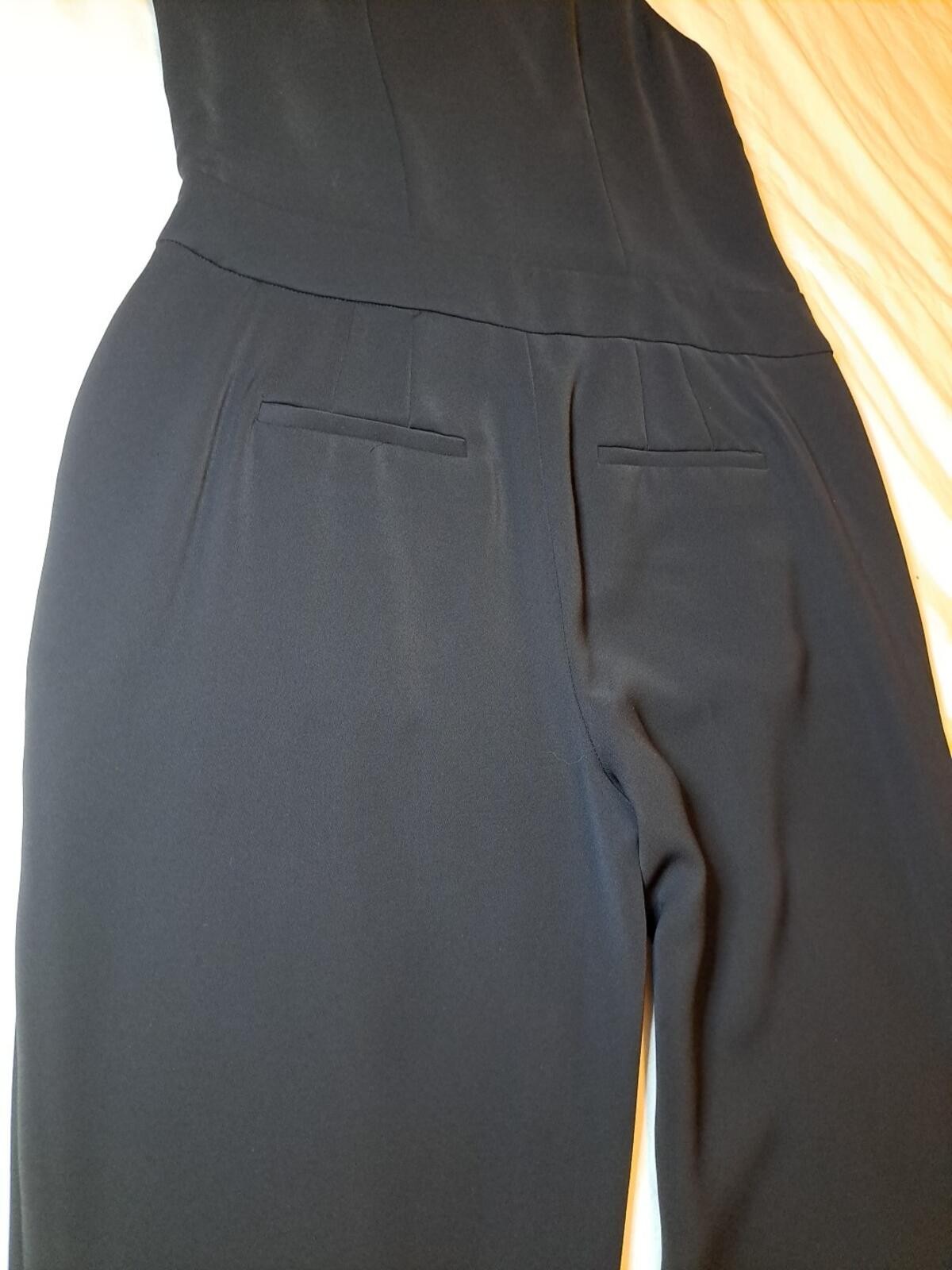 White House Black Market Jumper Black Size 4 EUC Returns Accepted