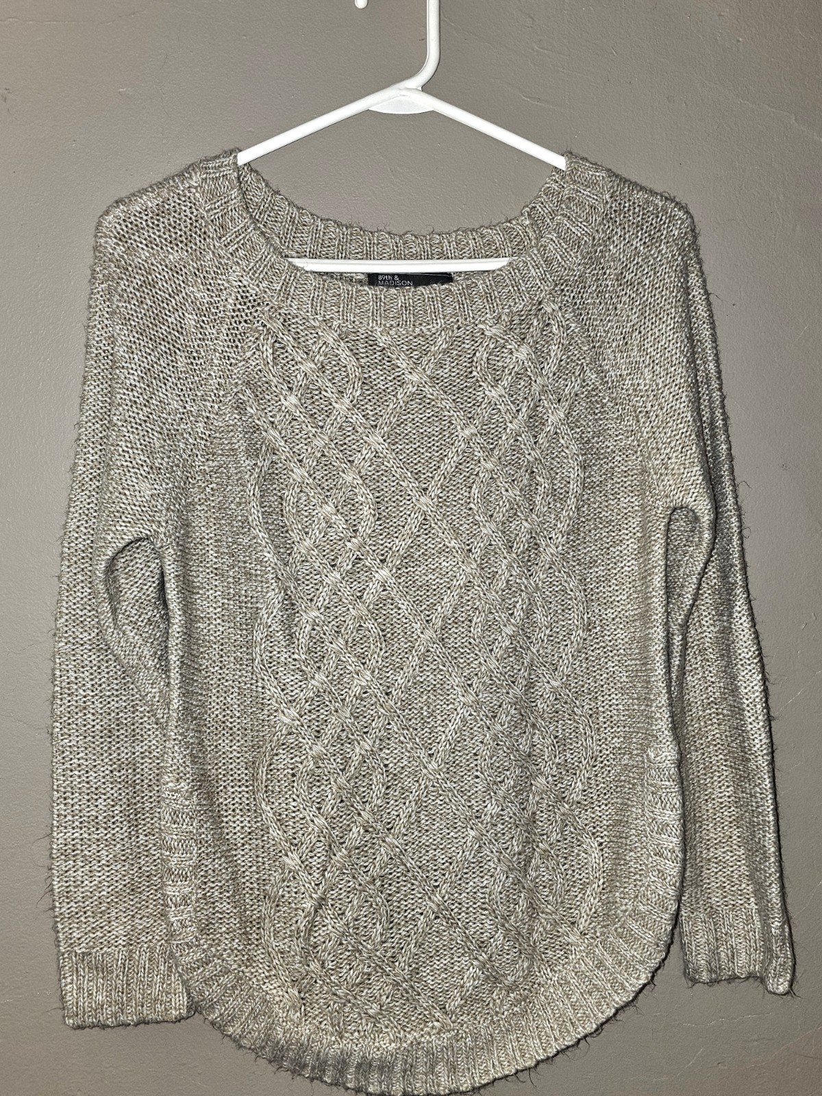 89th & Madison Sweater Womens Small Beige Cable Knit Long Sleeve Round Neck
