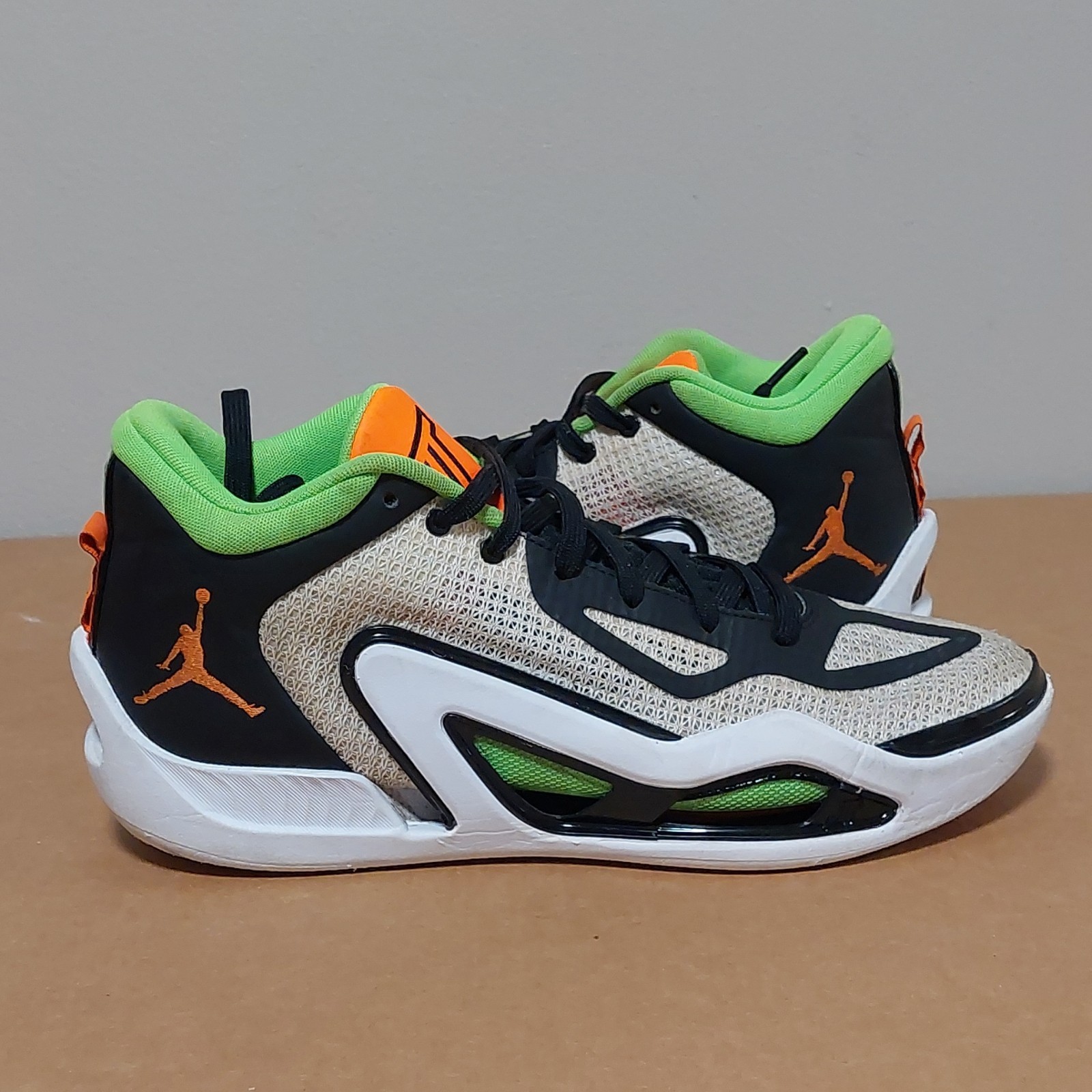 Jordan Jayson Tatum 1 ‘Home Team’ DZ3324-108 SIZE 10.5