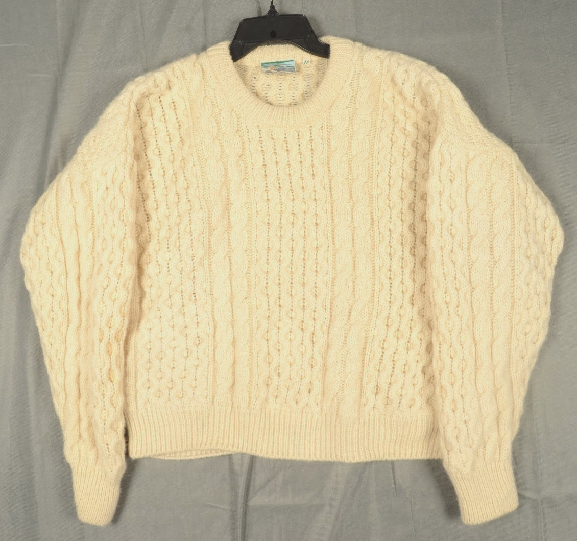 Gaeltarra Cable Knit Fisherman Sweater Size MEDIUM Cream 100% Wool Chunky Knit