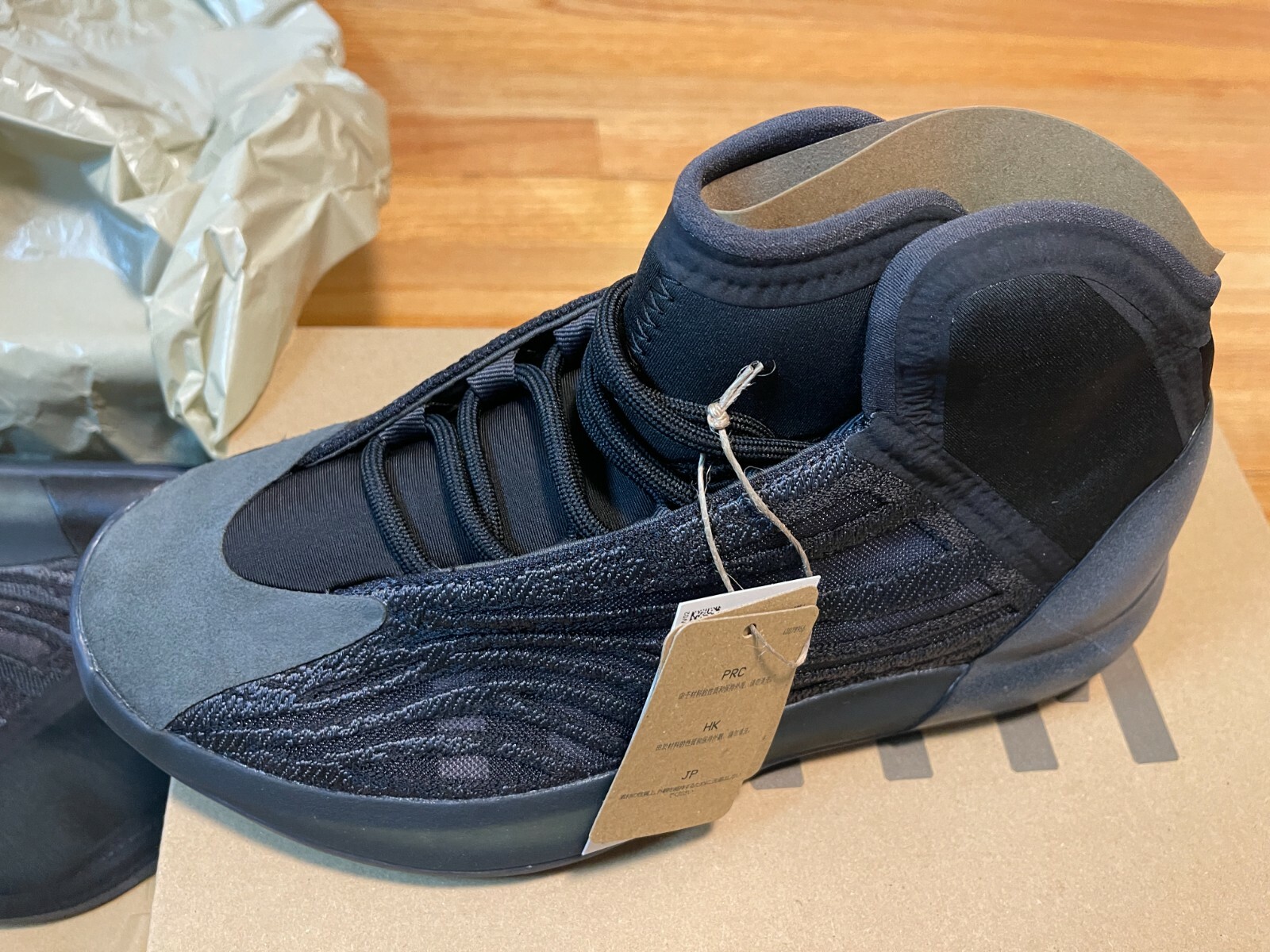Adidas Yeezy QNTM Onyx – GX1317 – Black – Size 8.5 – NEW
