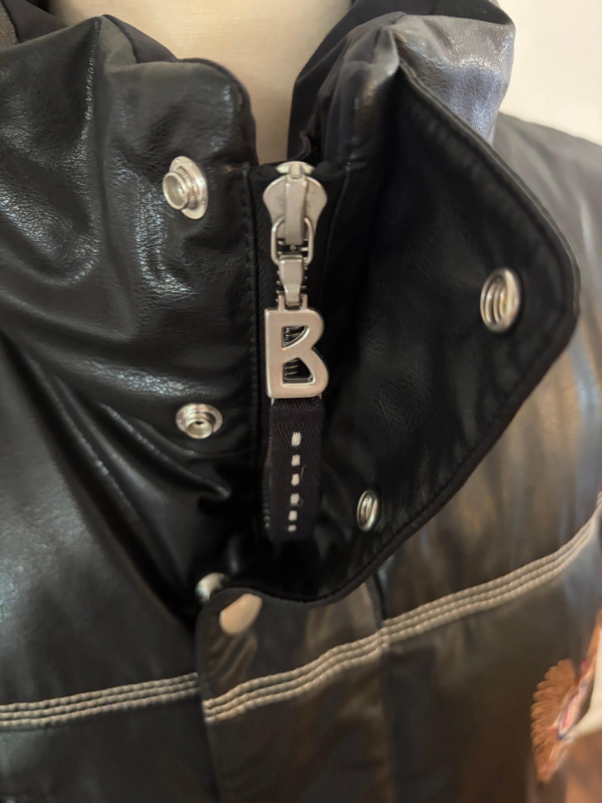 Vintage Bogner Goose Down Embroidered Vest Jacket Mens 42 Black