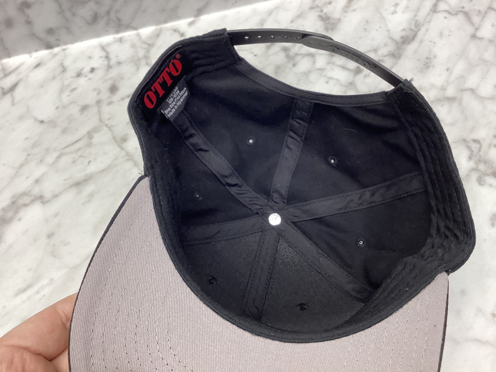 Gatorade Logo Otto Snapback Hat Black Adjustable One Size Flat Brim Cap