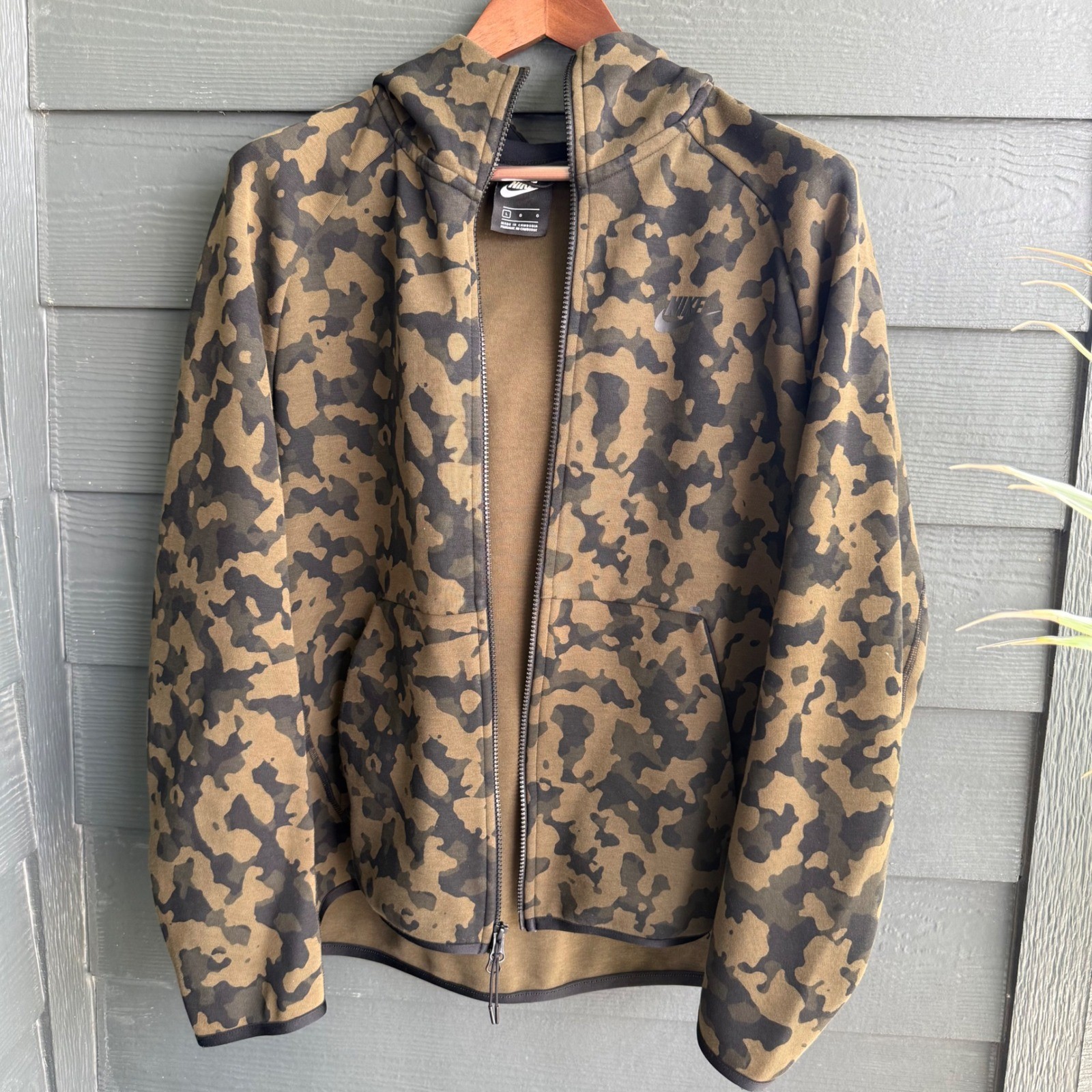 Nike Tech Fleece Camo Full Zip Hoodie Olive Brown Jacket Size Large
