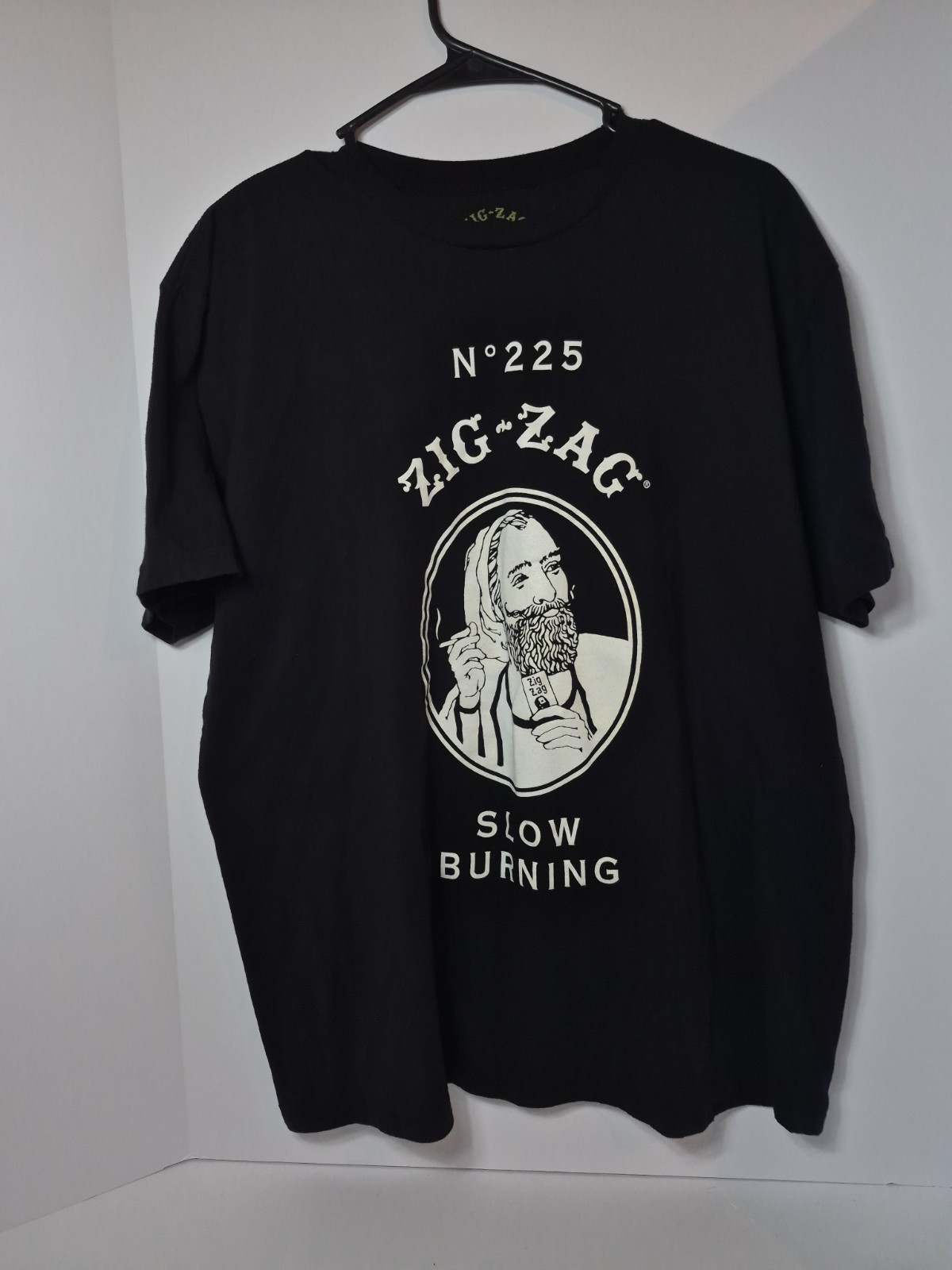 Zig Zag Original T-Shirt Size XL Black White Graphic Print