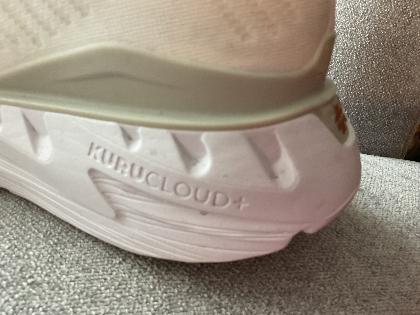 kuru sole. mens 13 white
