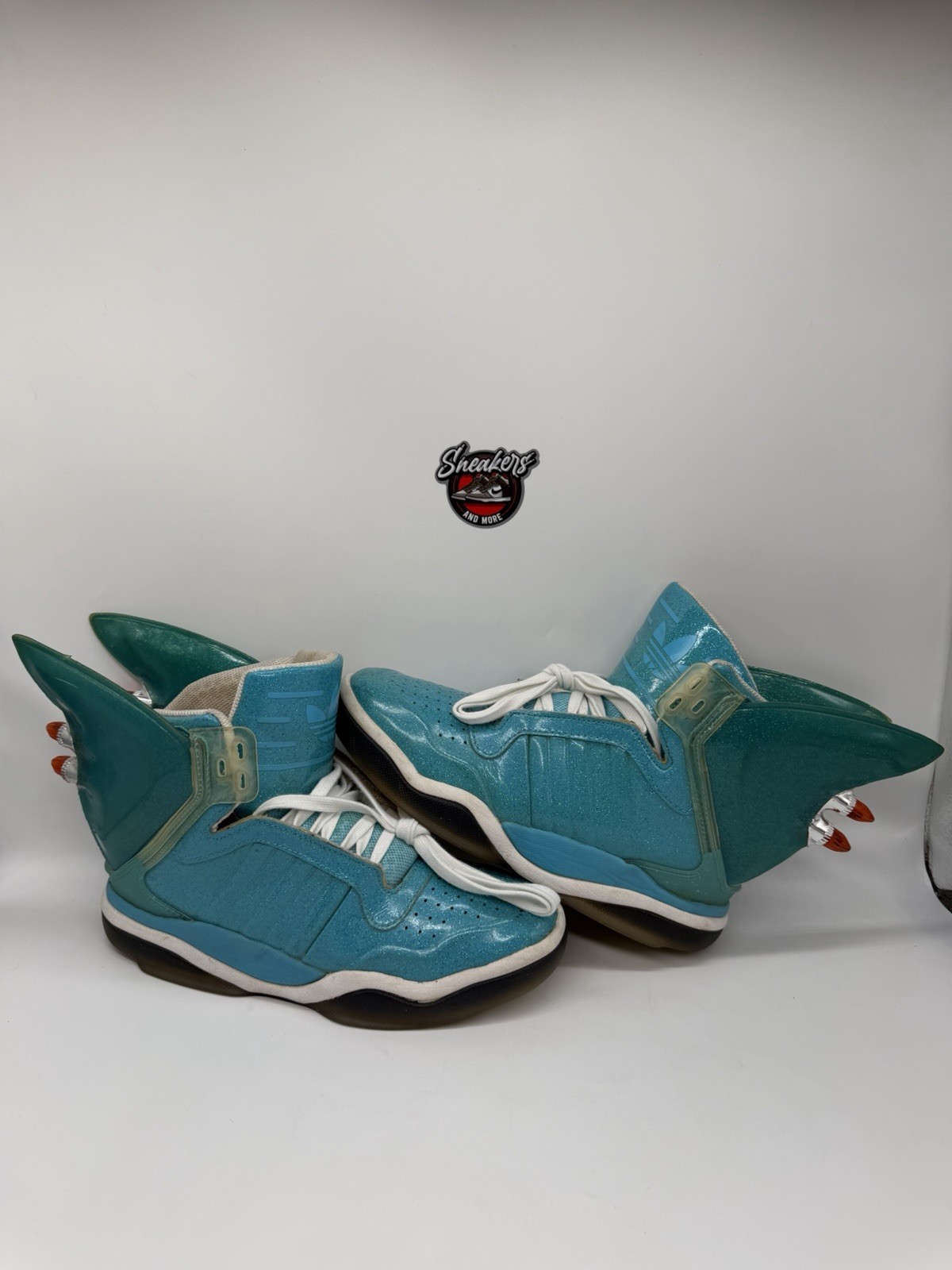 Adidas Jeremy Scott JS Shark Fin Blue Light Up S77799 Men’s Bear Wings Size 5.5