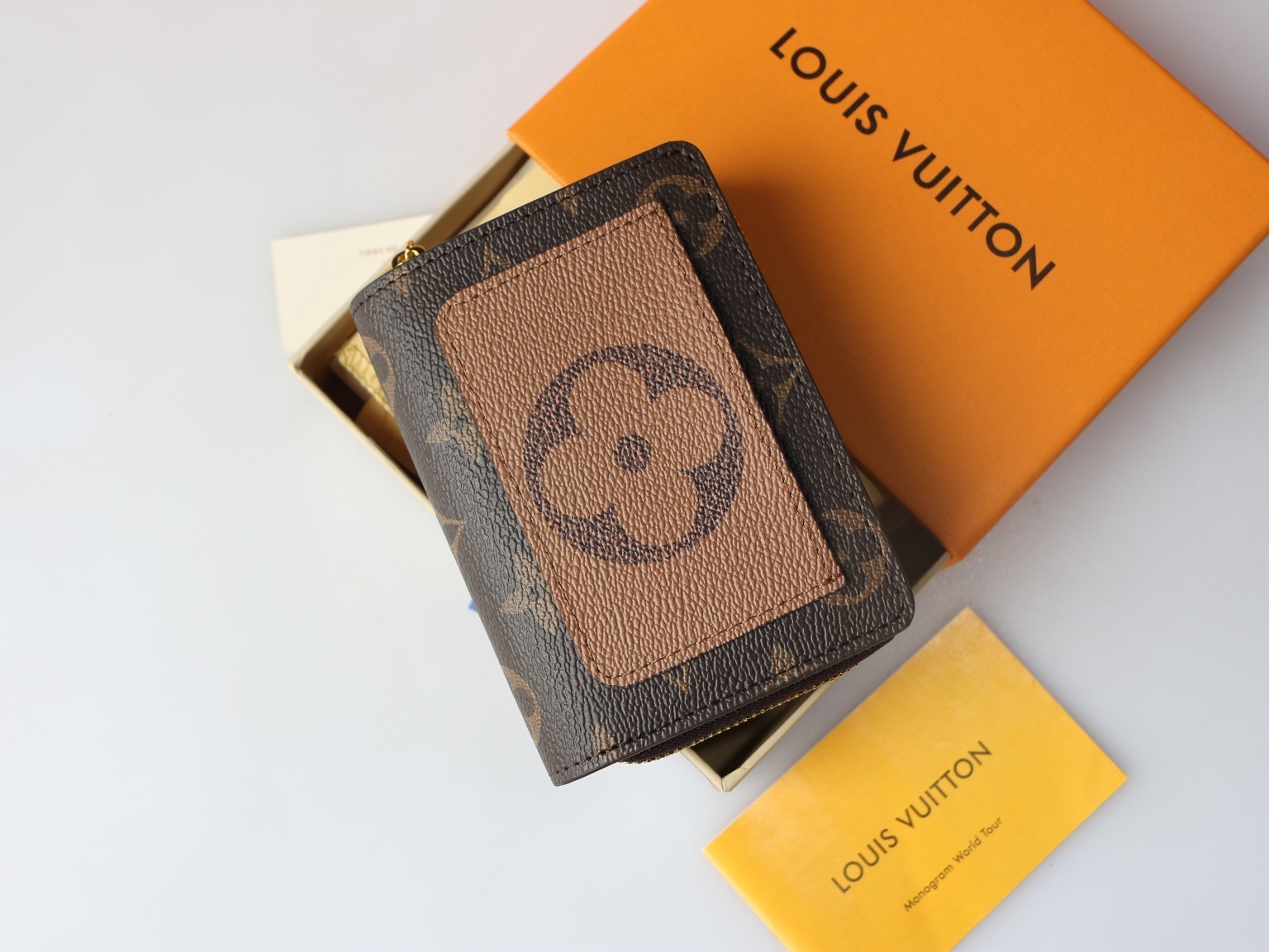LOUIS Brown Monogram Canvas Giant Flower Compact Wallet