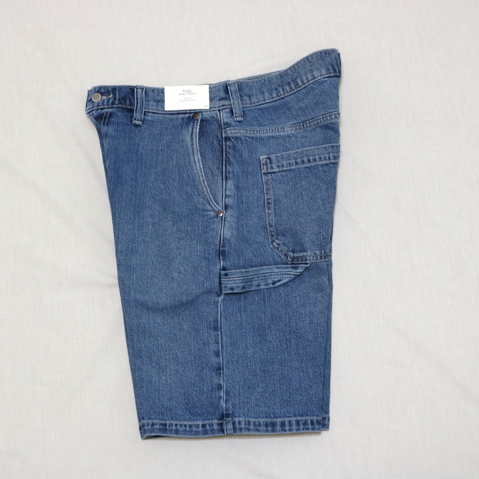Hollister Men Zipper fly Baggy denim jeans shorts size 32 , 33 new with tag