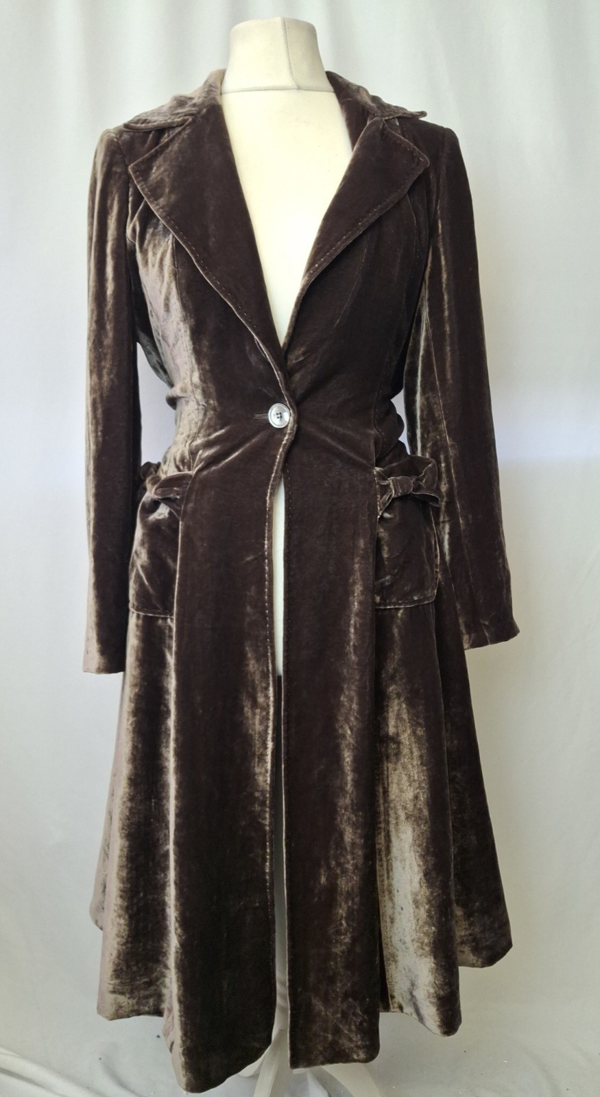 Fenn Wright Manson vintage velvet Long coat UK12 Belted Brown Tie Waist E5450