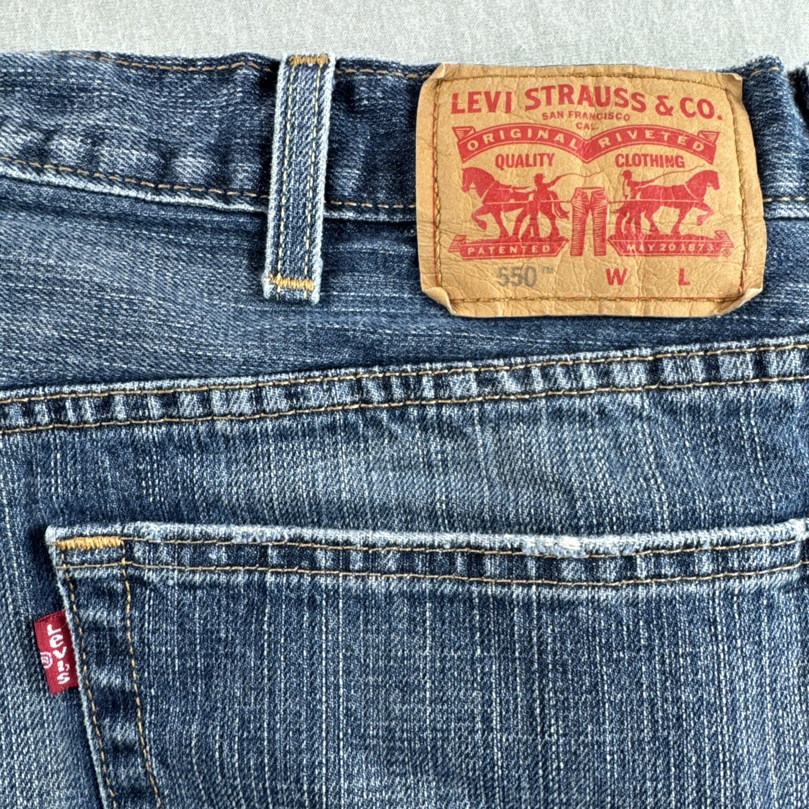 Levis 505 Jeans Mens 46×29 Regular Fit Straight Leg Blue Denim Pants Medium READ