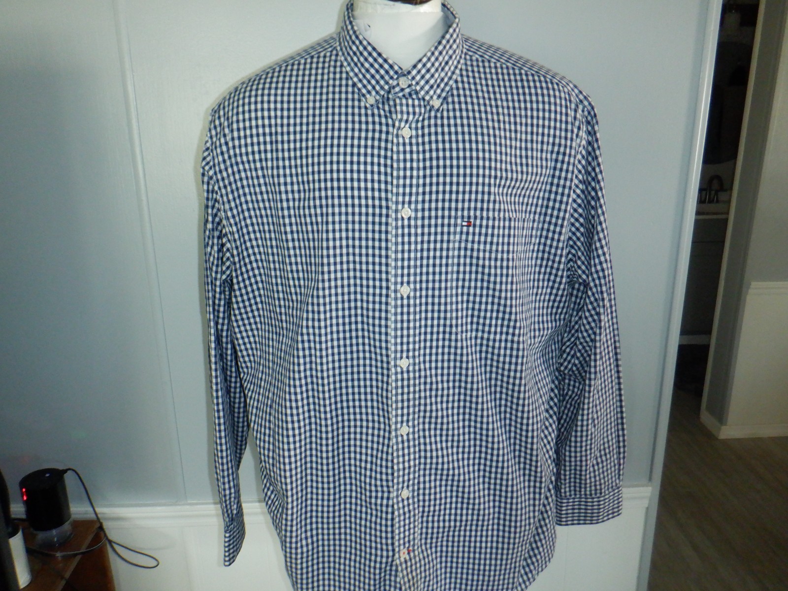 Men’s Tommy Hilfiger sz 2XLT BIG & TALL Blue & White Checkered LS Shirt