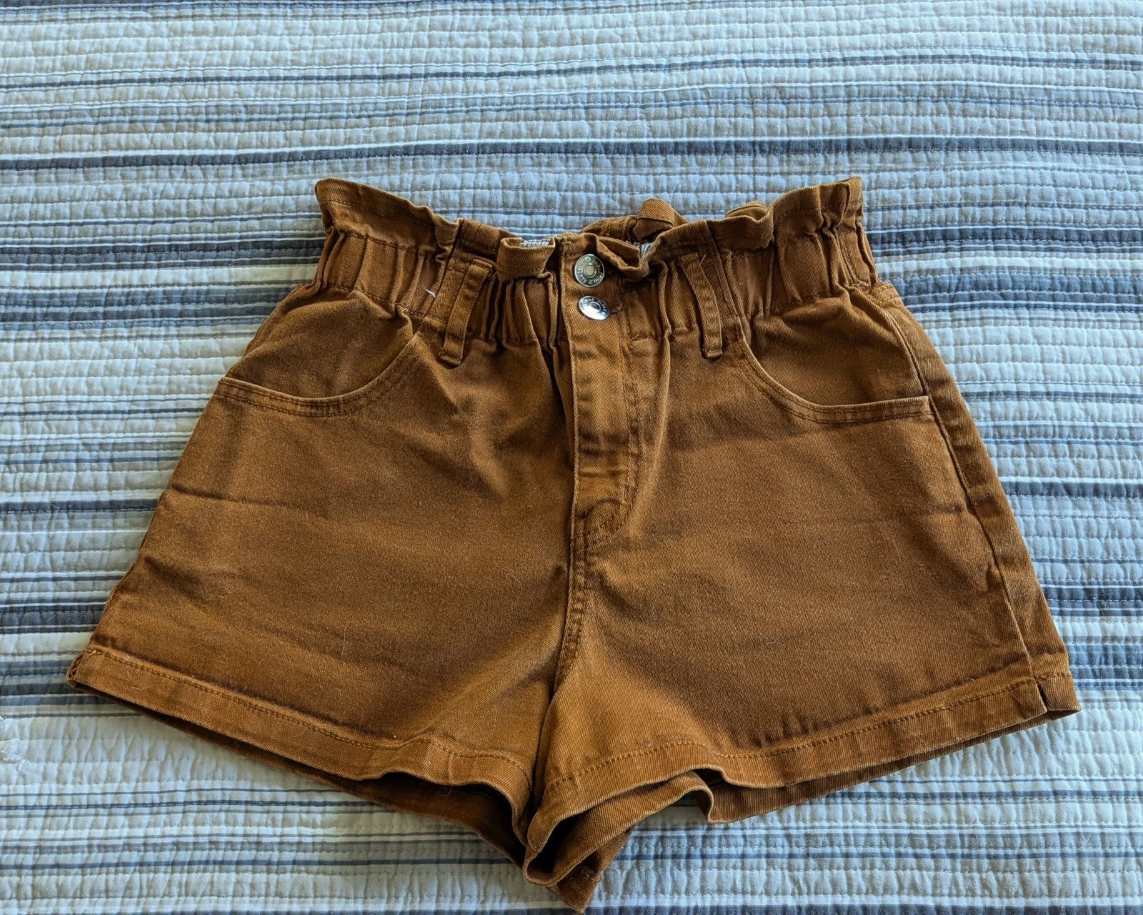 Brown High-Waist Jean Shorts with Elastic Waistband