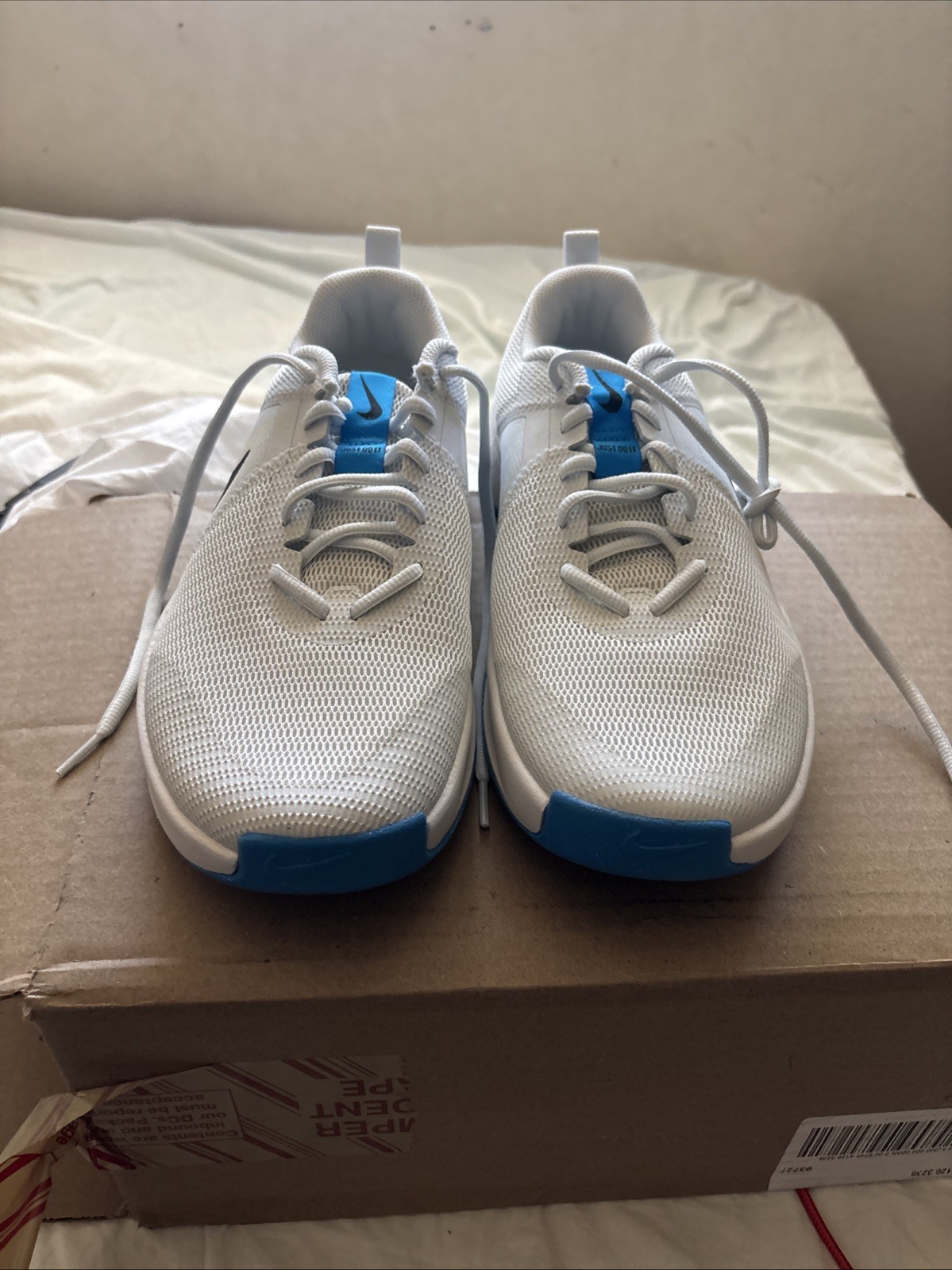 Nike MC Trainer 3 Men’s off white summit white blue