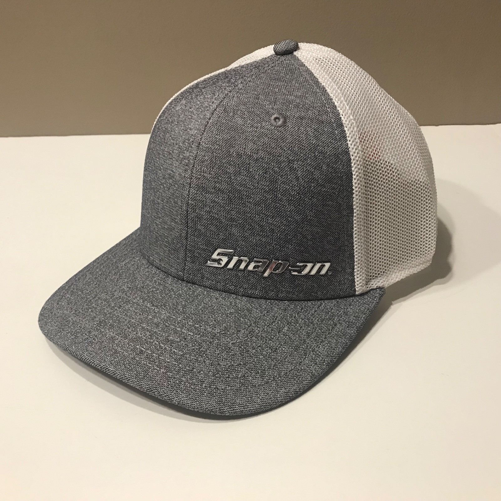 Snap-On Tools Fitted Ballcap Gray And White Mesh Back Metallic Silver Logo New