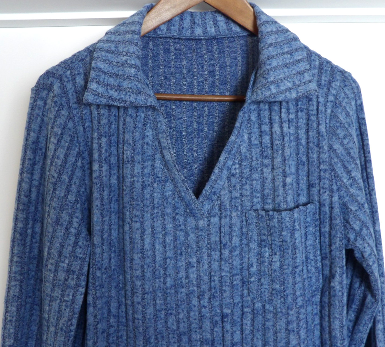 Women’s Long-Sleeved Blue Collared Sweater – Large – Super Soft – Ships Free