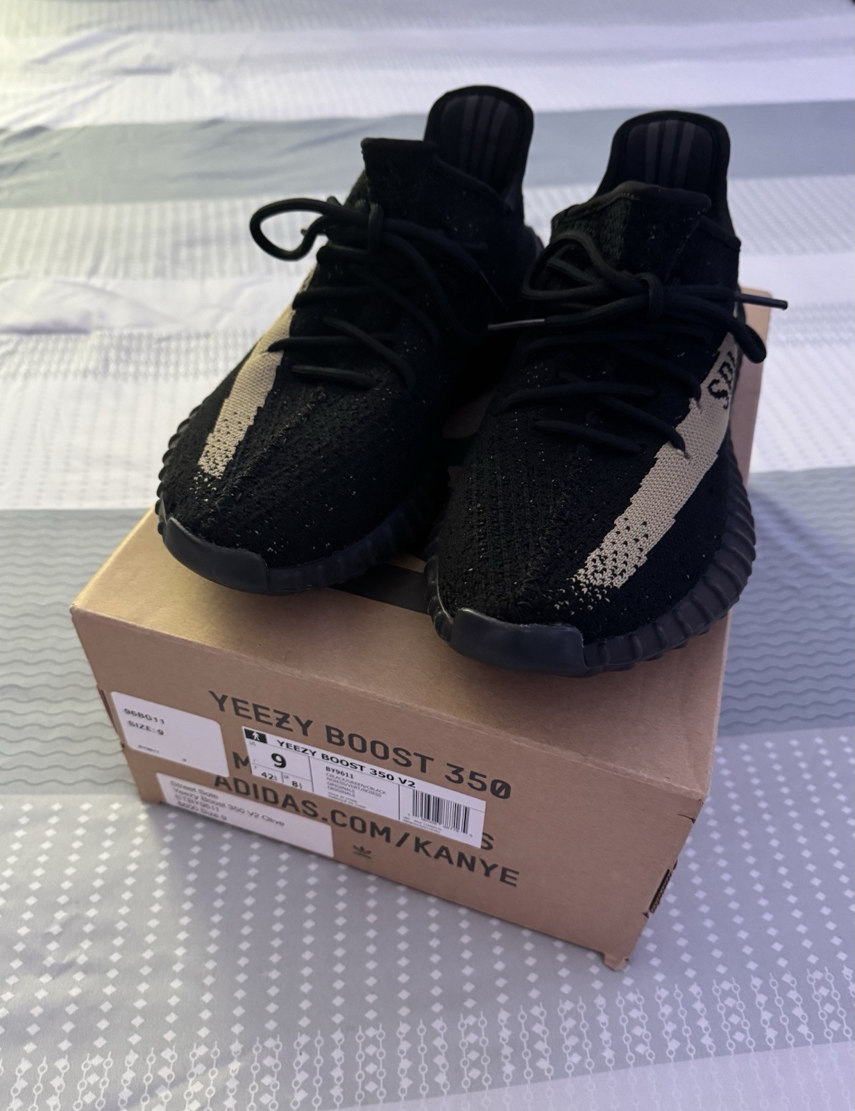 Yeezy Boost 350 Core Black Green V2 with Box – 2016