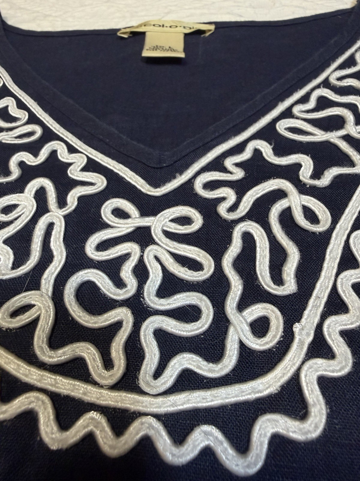 100% Linen Top Navy V-Neck White Scrollwork Women’s L 3/4 Sleeve e.col.o.gie